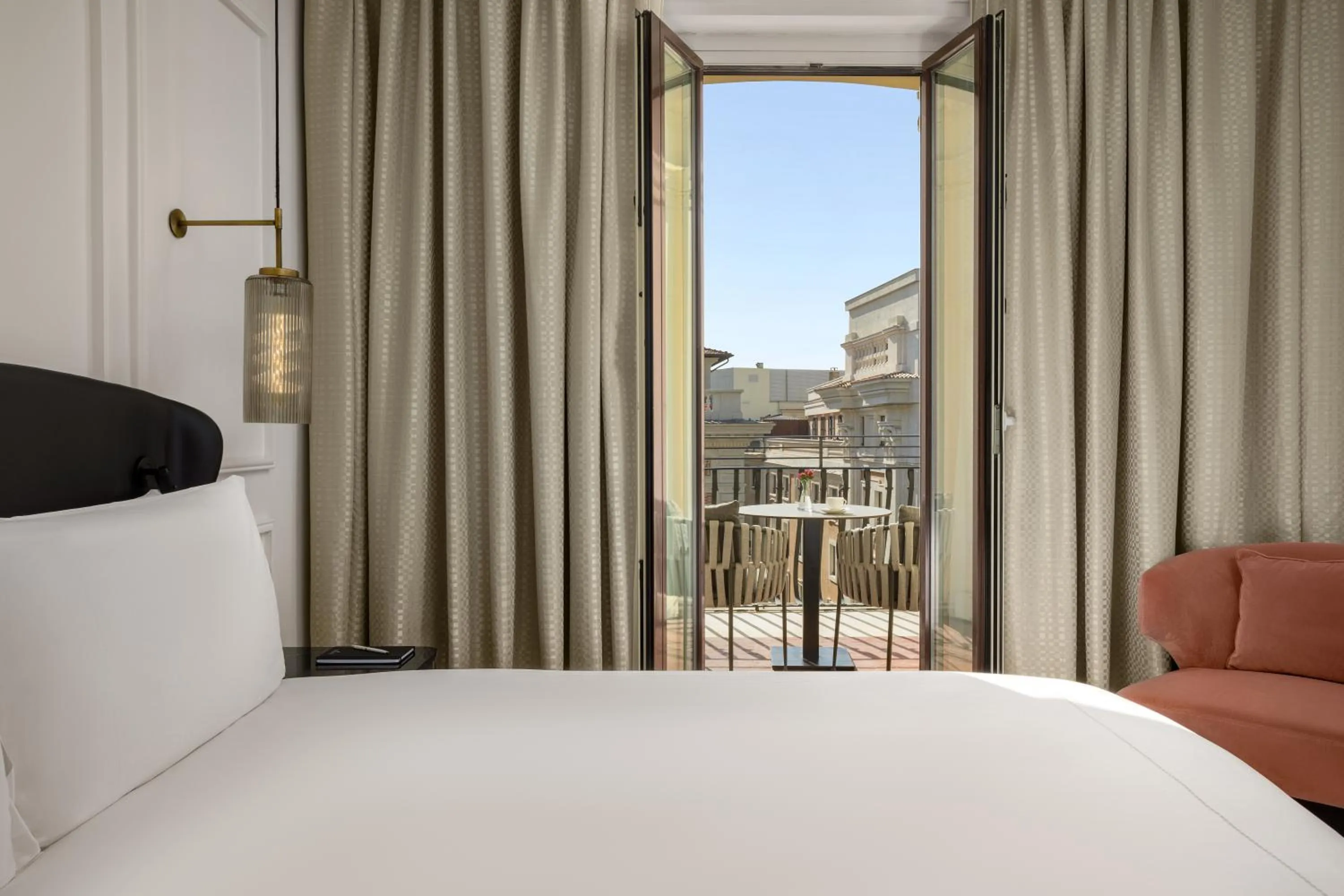 Bed in InterContinental Rome Ambasciatori Palace by IHG