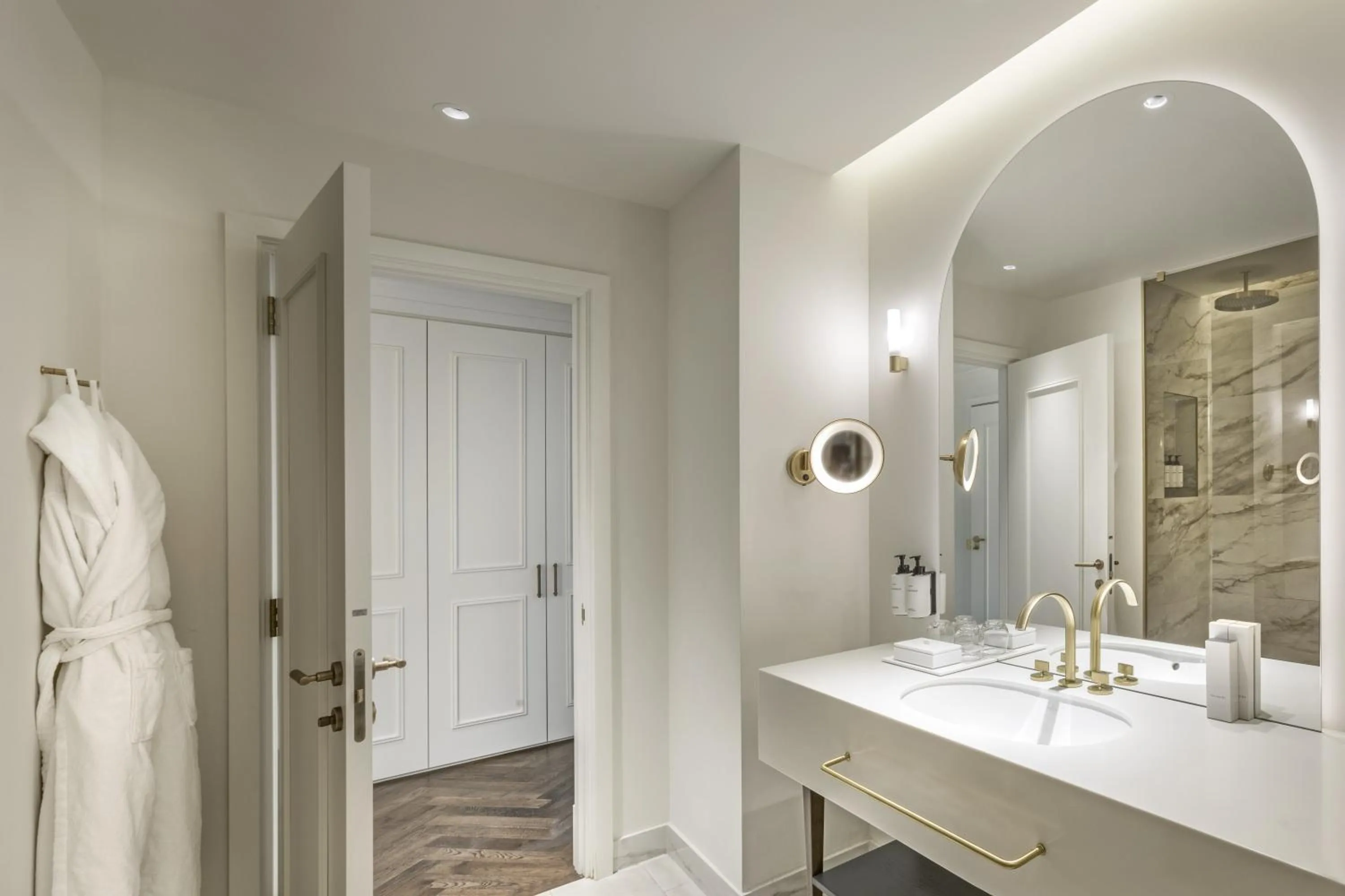 InterContinental Rome Ambasciatori Palace by IHG