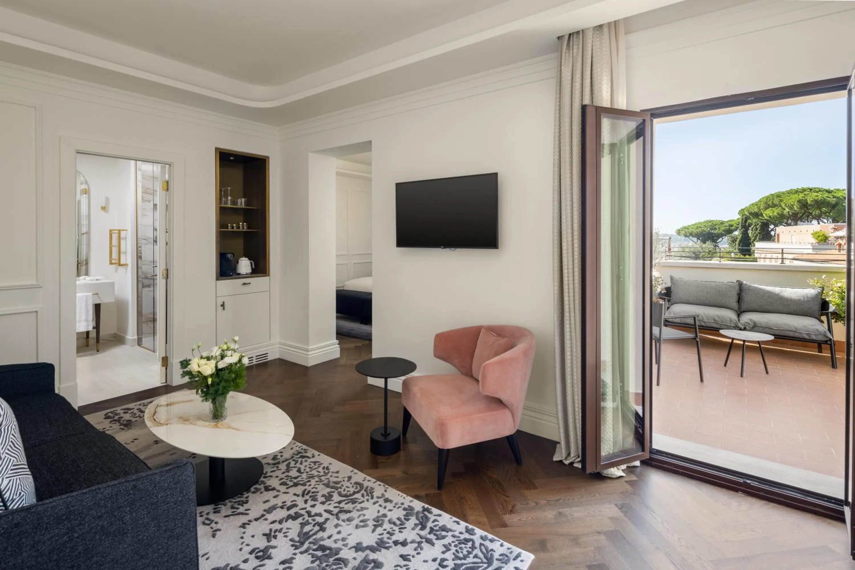 InterContinental Rome Ambasciatori Palace by IHG