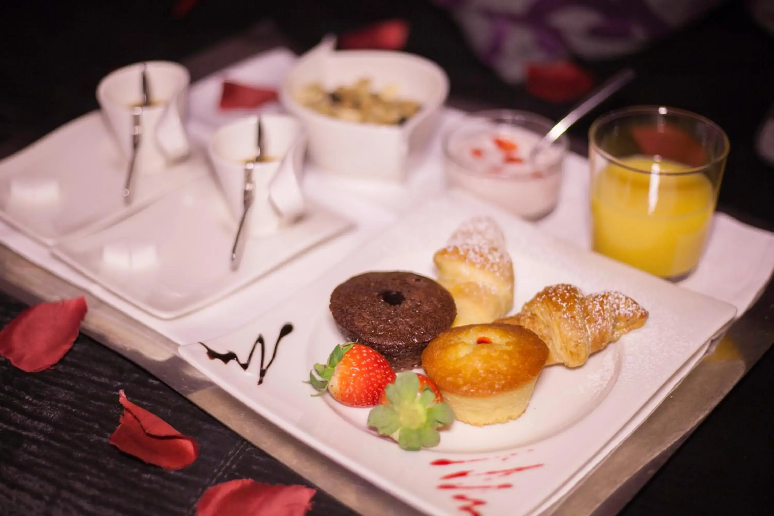 Food close-up in SuiteSistina for Brave Lovers Food close-up in SuiteSistina for Brave Lovers