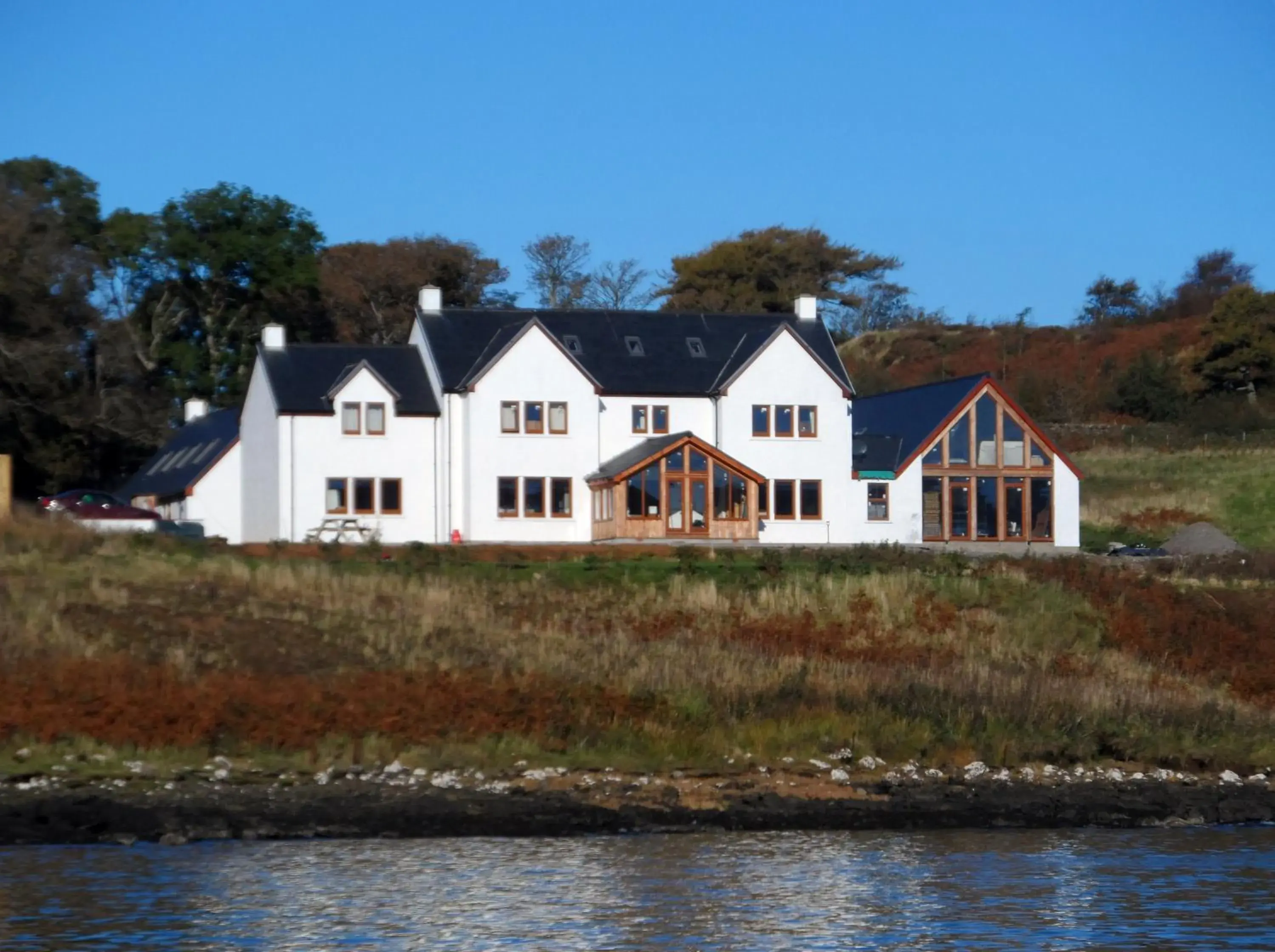Facade/entrance in Redwood House Facade/entrance in Redwood House