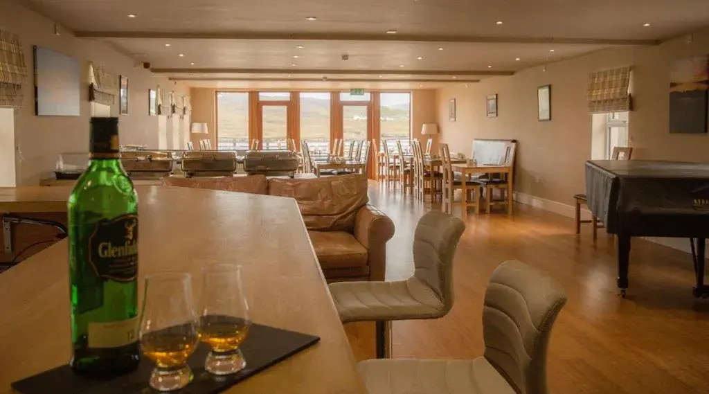 Restaurant/places to eat in Redwood House Restaurant/places to eat in Redwood House