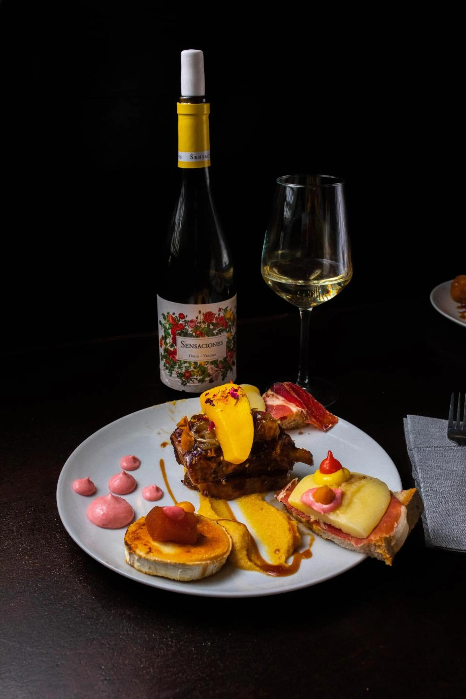 Dining area in Hostal Alto Aragon