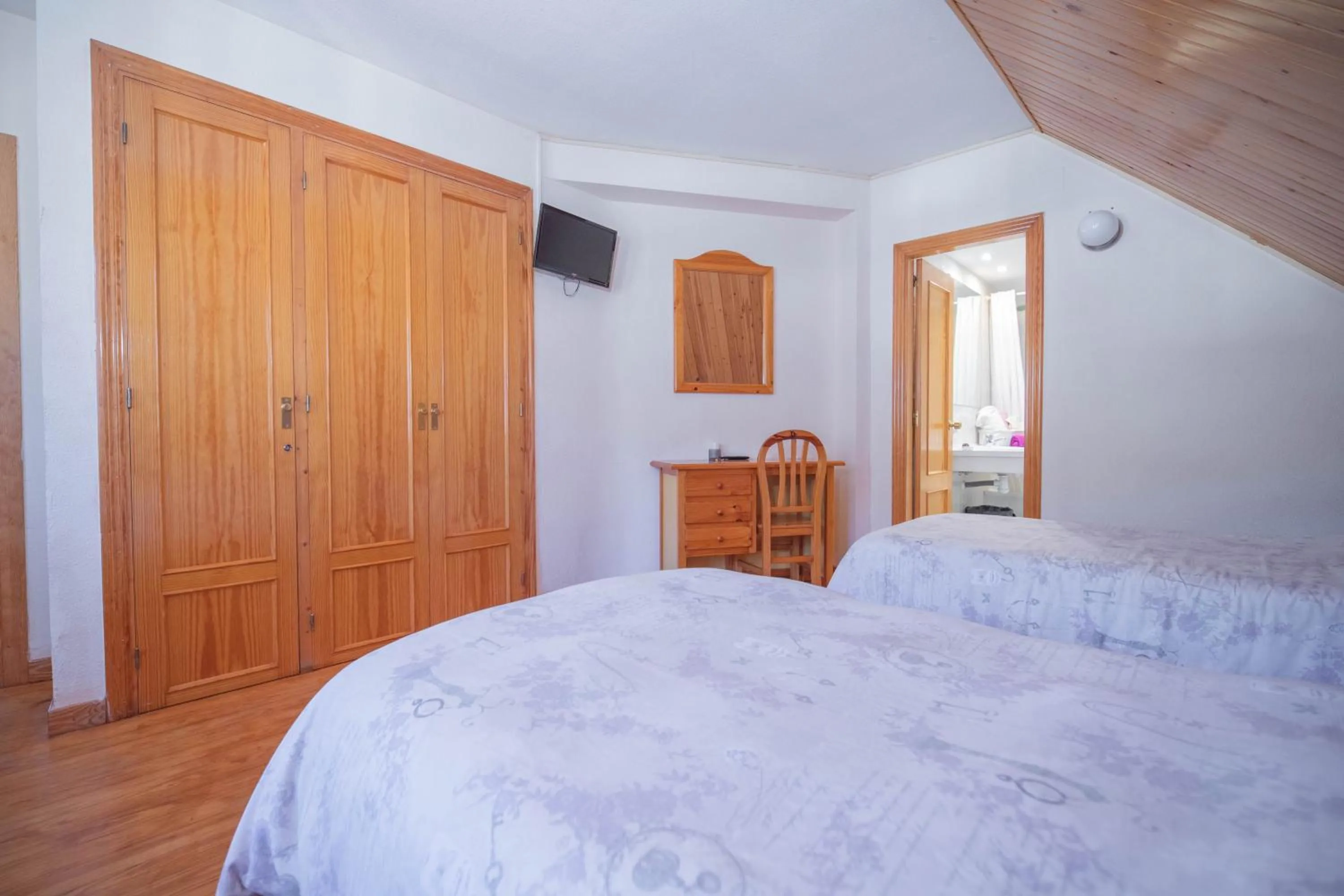 Bed in Hostal Alto Aragon