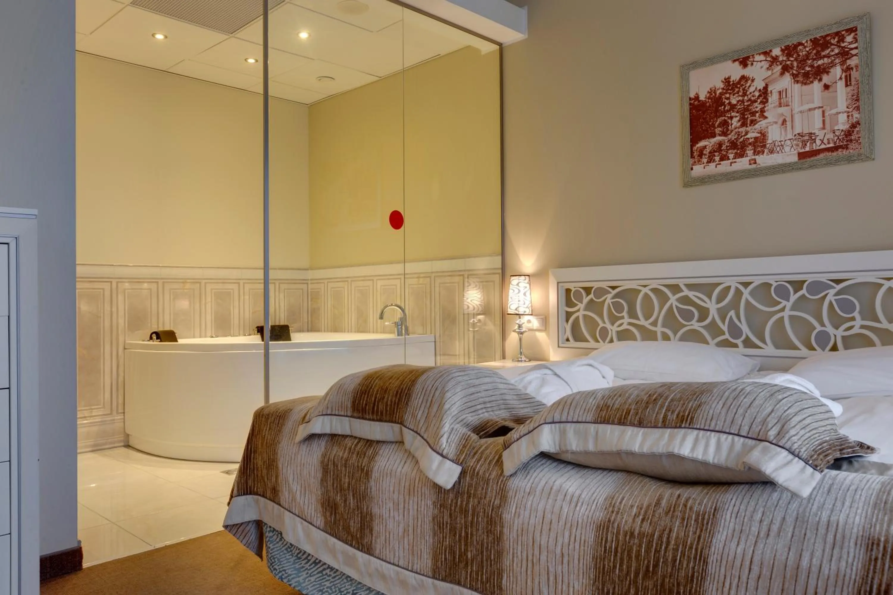 Bathroom, Bed in Noorus SPA Hotel