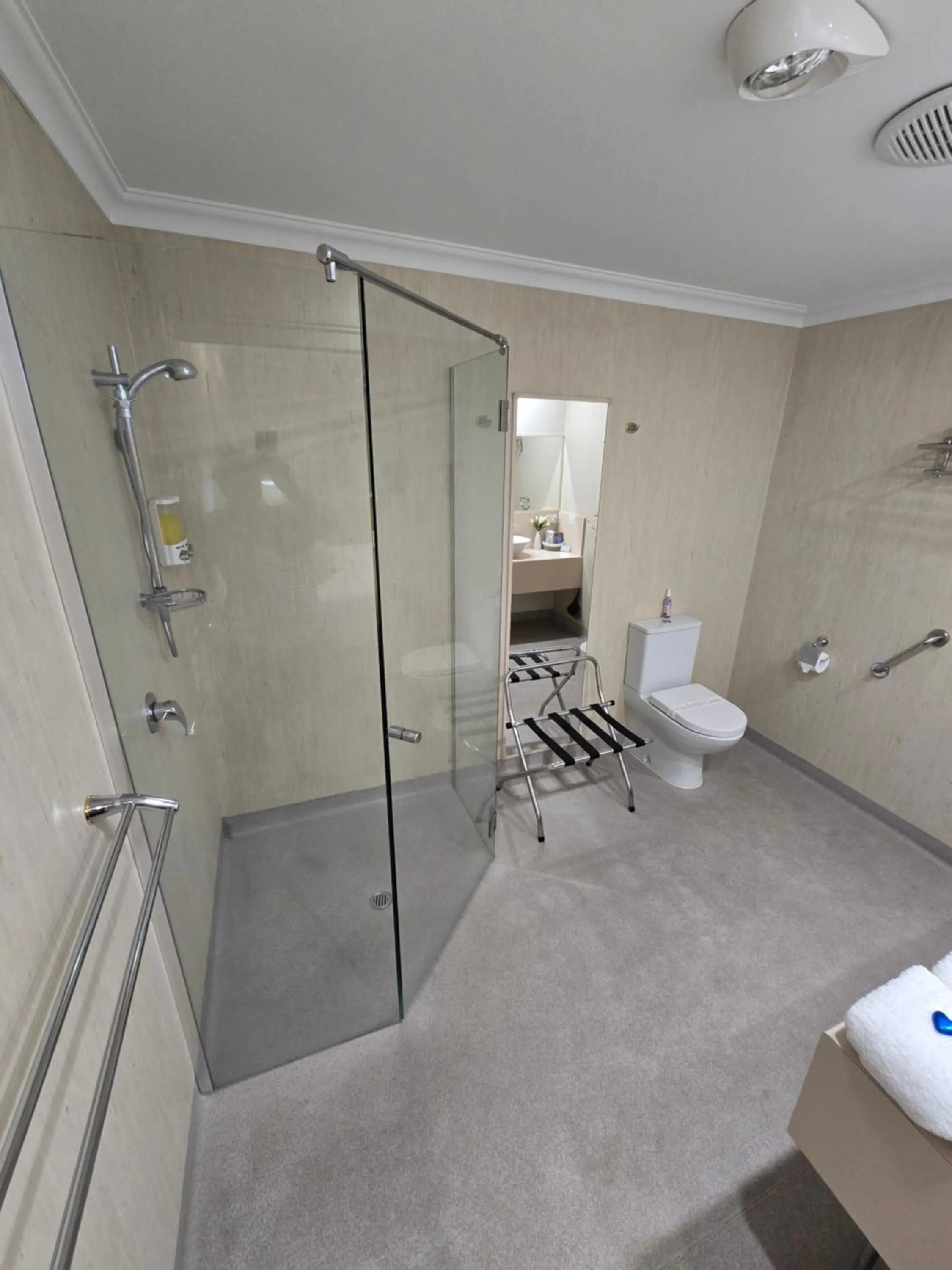 Shower in On The Terrace Stanley