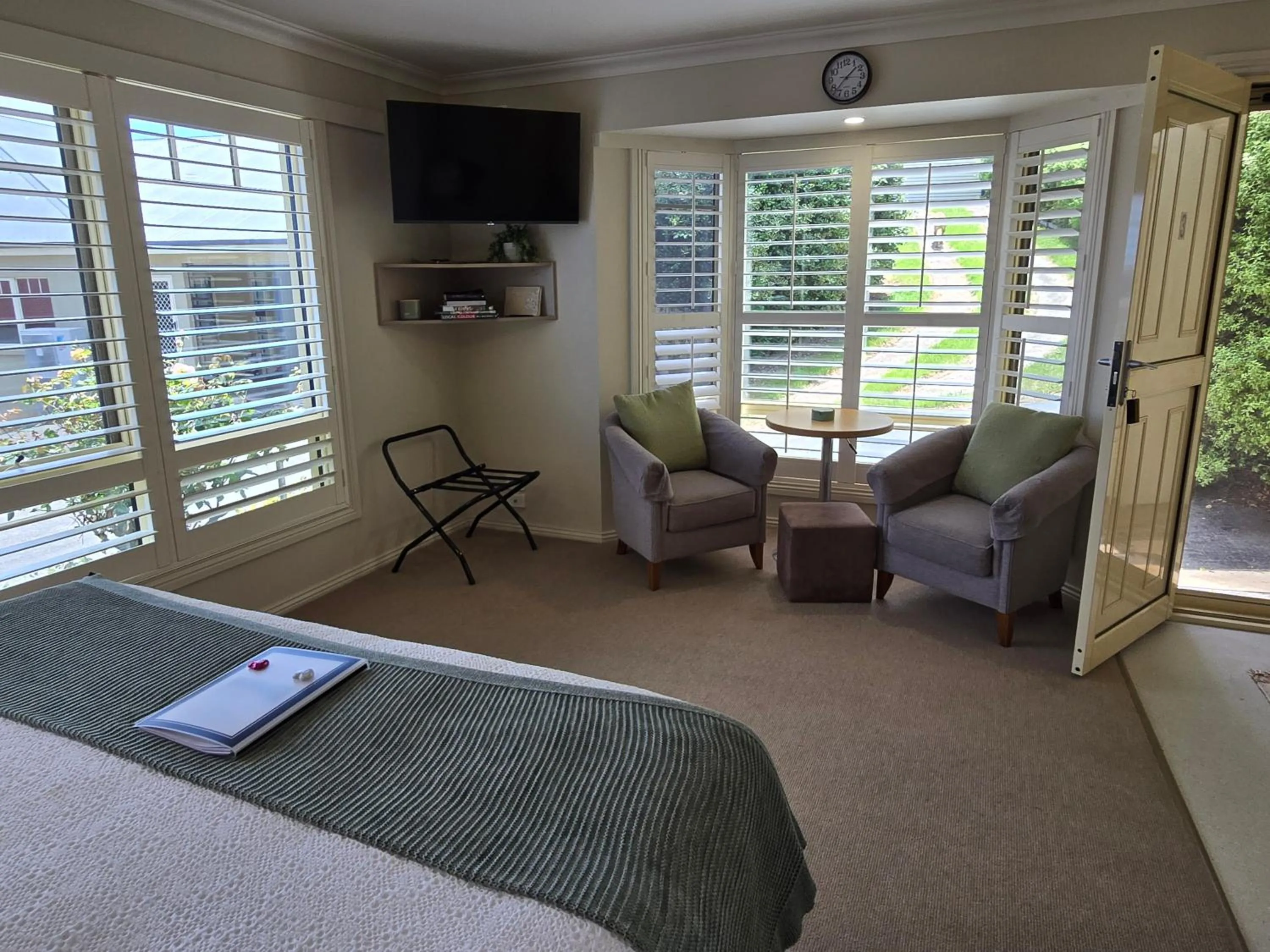 Seating area, Bed in On The Terrace Stanley