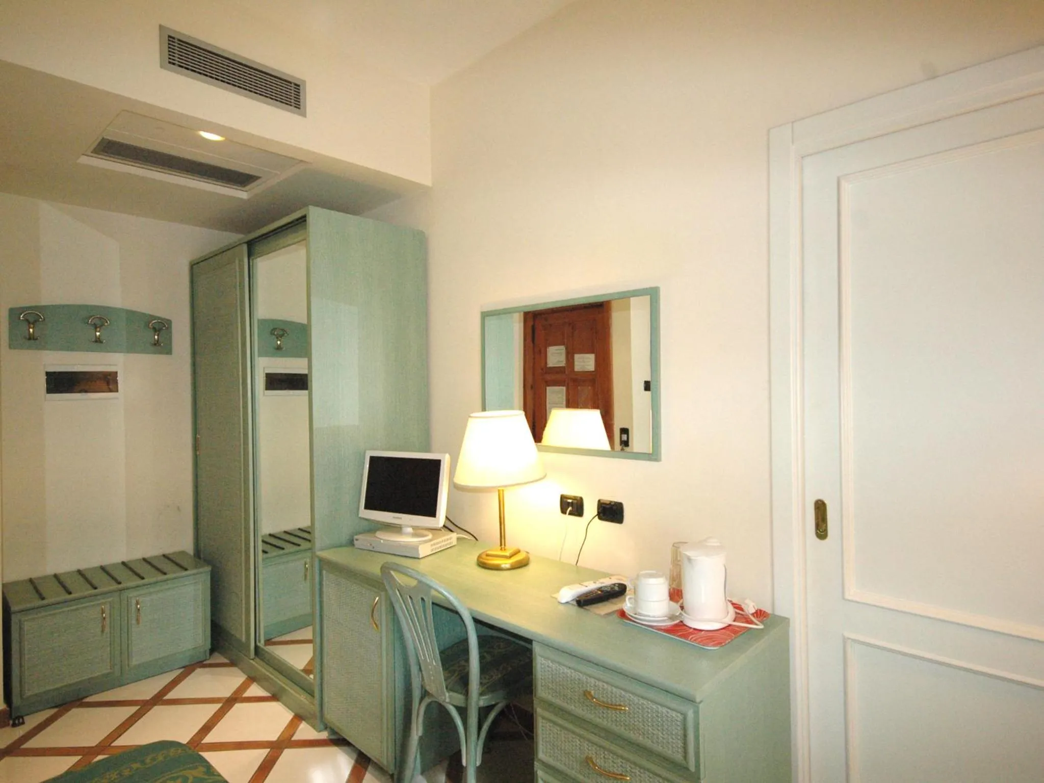 Coffee/tea facilities in Residence Villaggio Verde