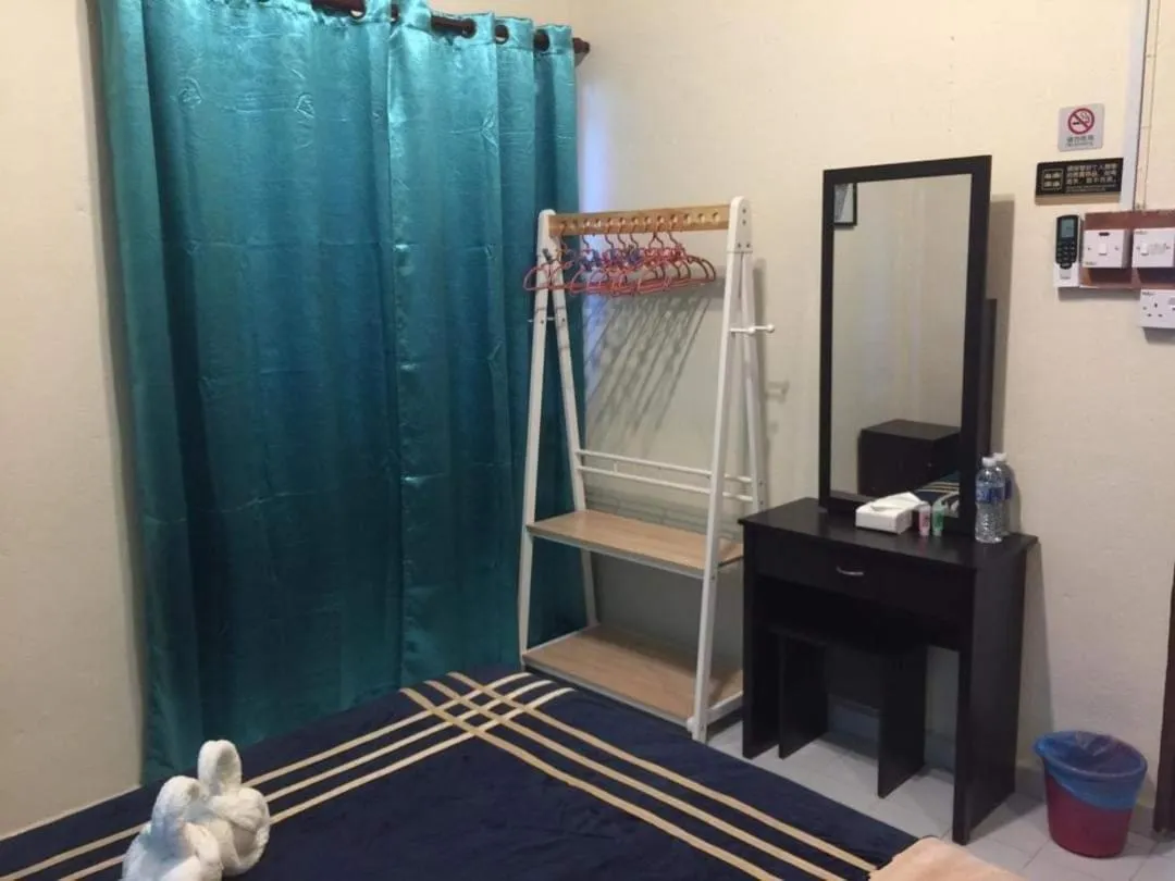 Bathroom in Semporna Garden Hotel