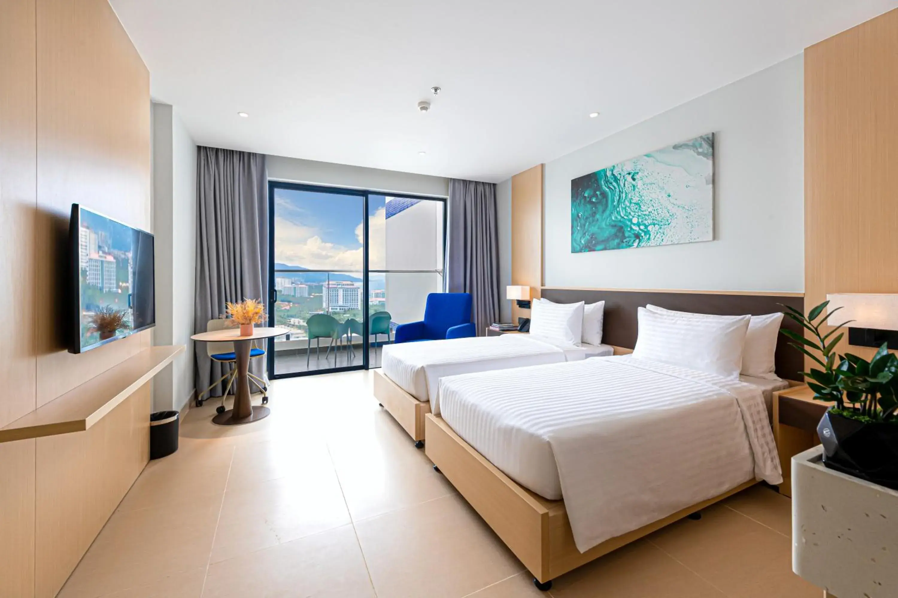 Bed in The Empyrean Cam Ranh Beach Resort Bed in The Empyrean Cam Ranh Beach Resort