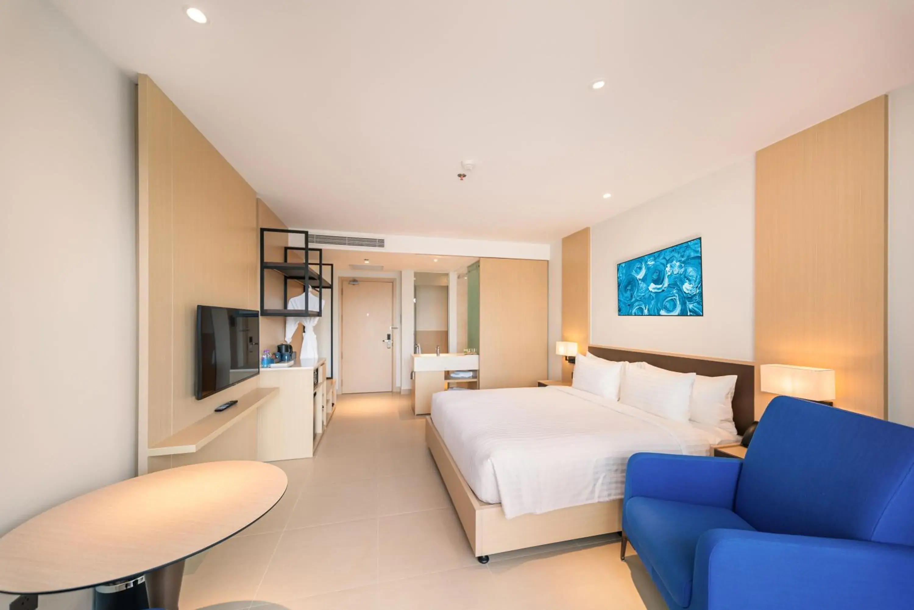 Bed in The Empyrean Cam Ranh Beach Resort Bed in The Empyrean Cam Ranh Beach Resort