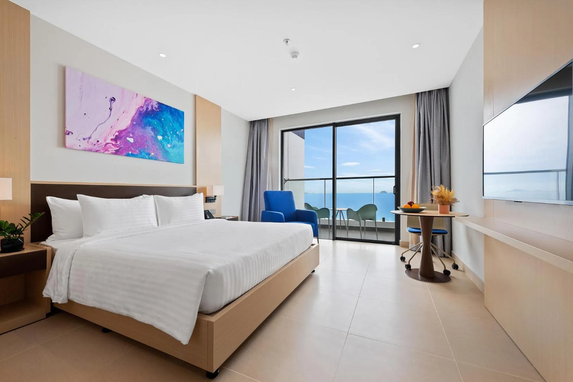 View (from property/room), Bed in The Empyrean Cam Ranh Beach Resort