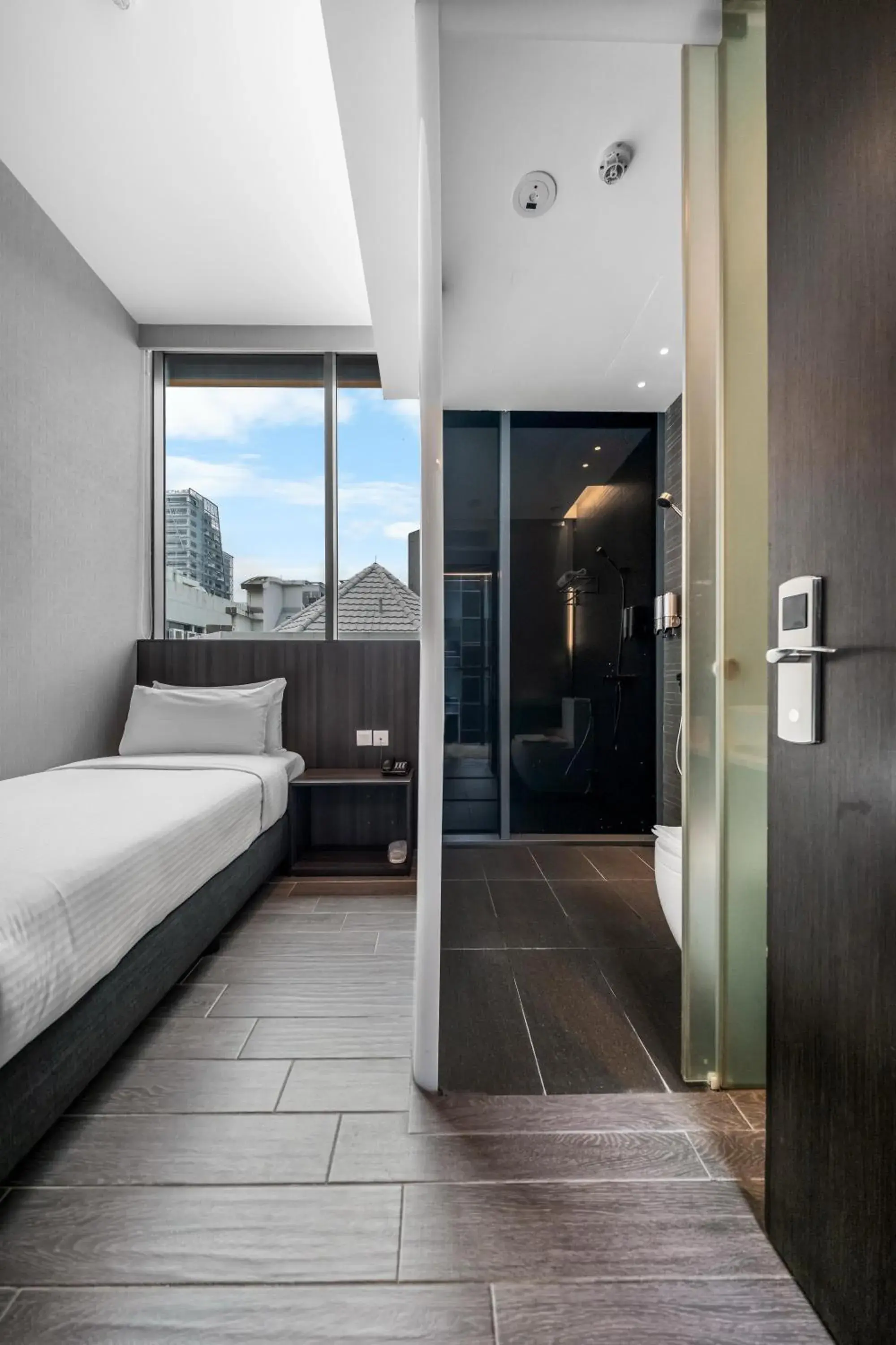 Bedroom, Bed in Beverly Hotels Elements Bedroom, Bed in Beverly Hotels Elements