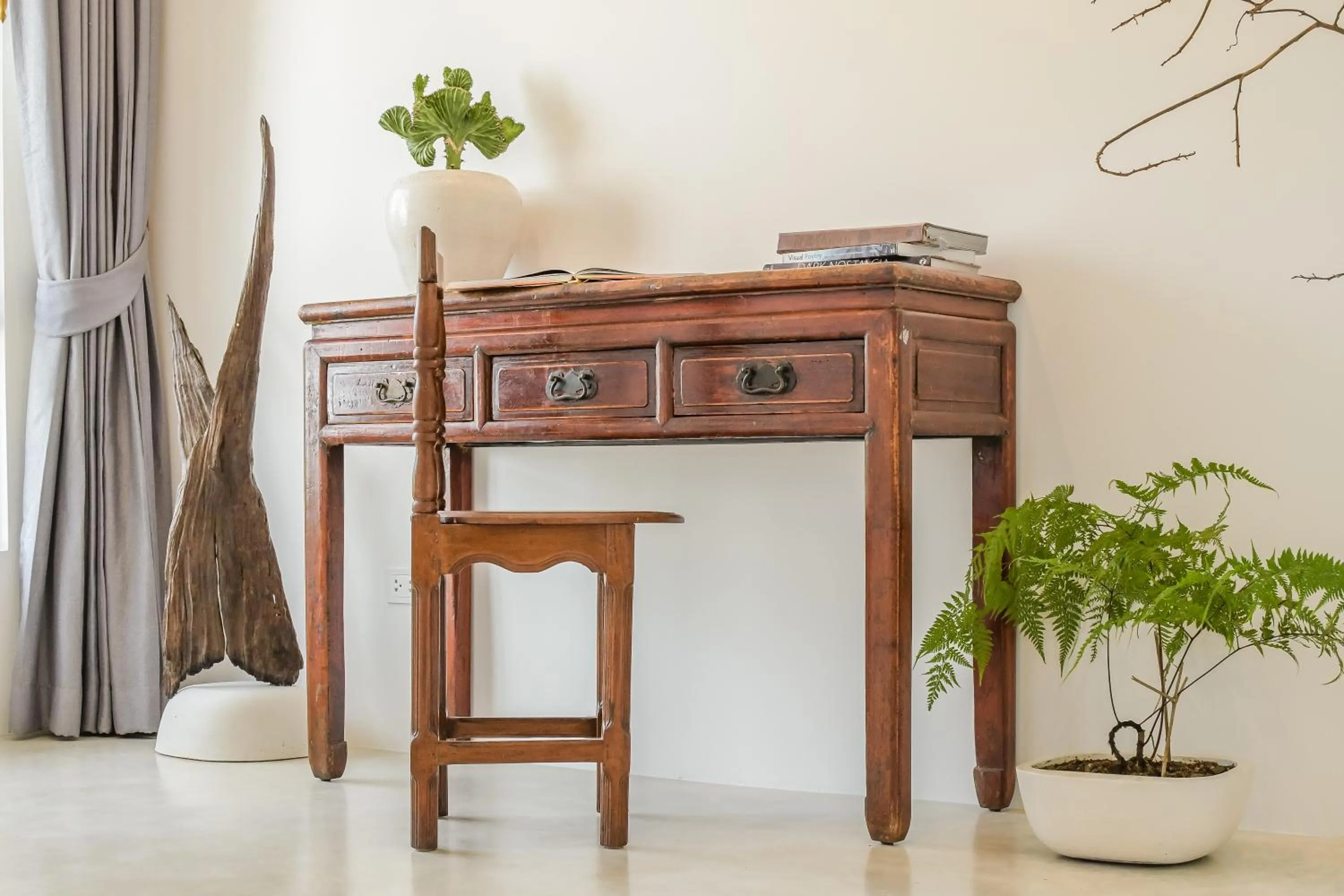 hair dresser in Ampersand Resort