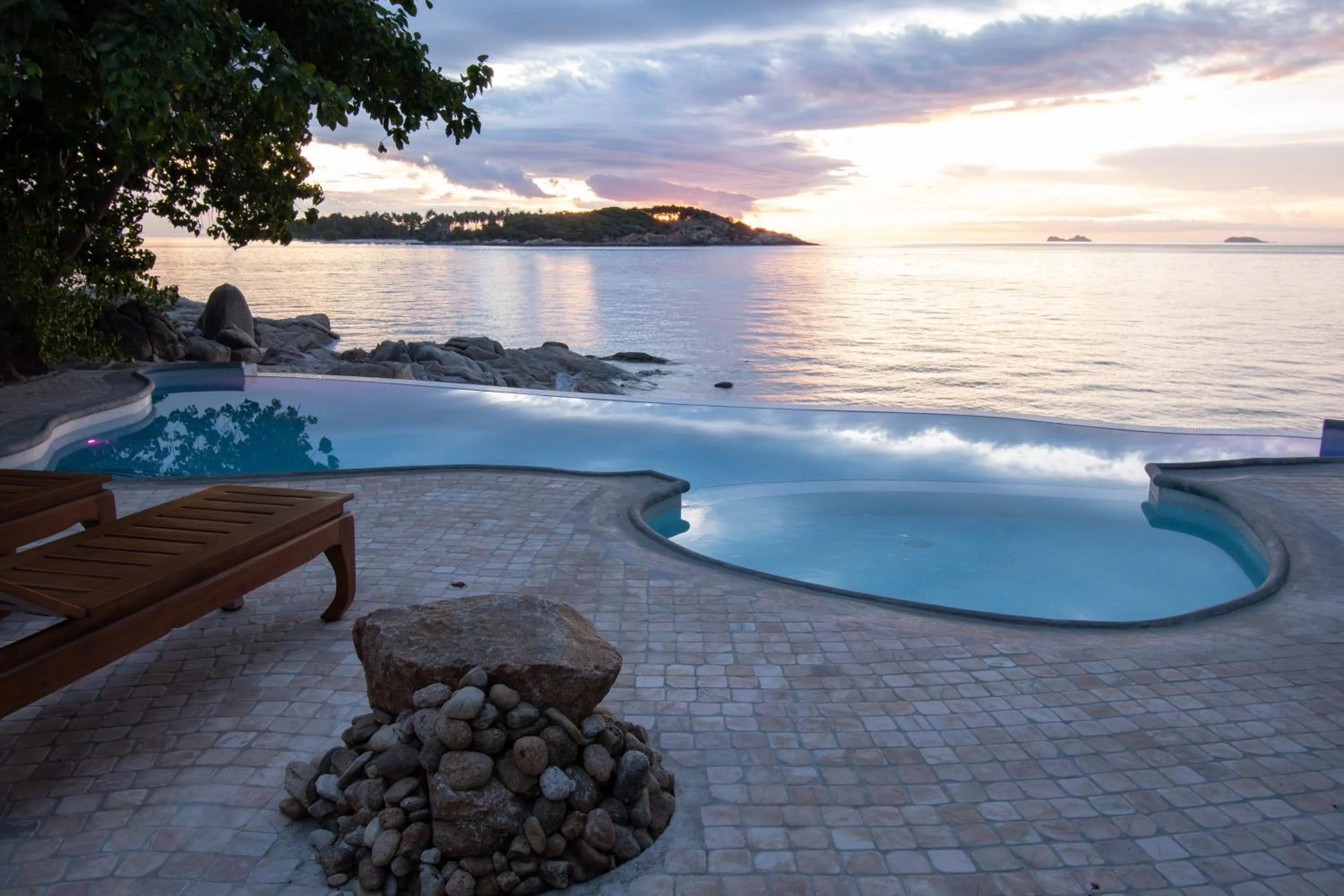 Swimming pool in Ampersand Resort