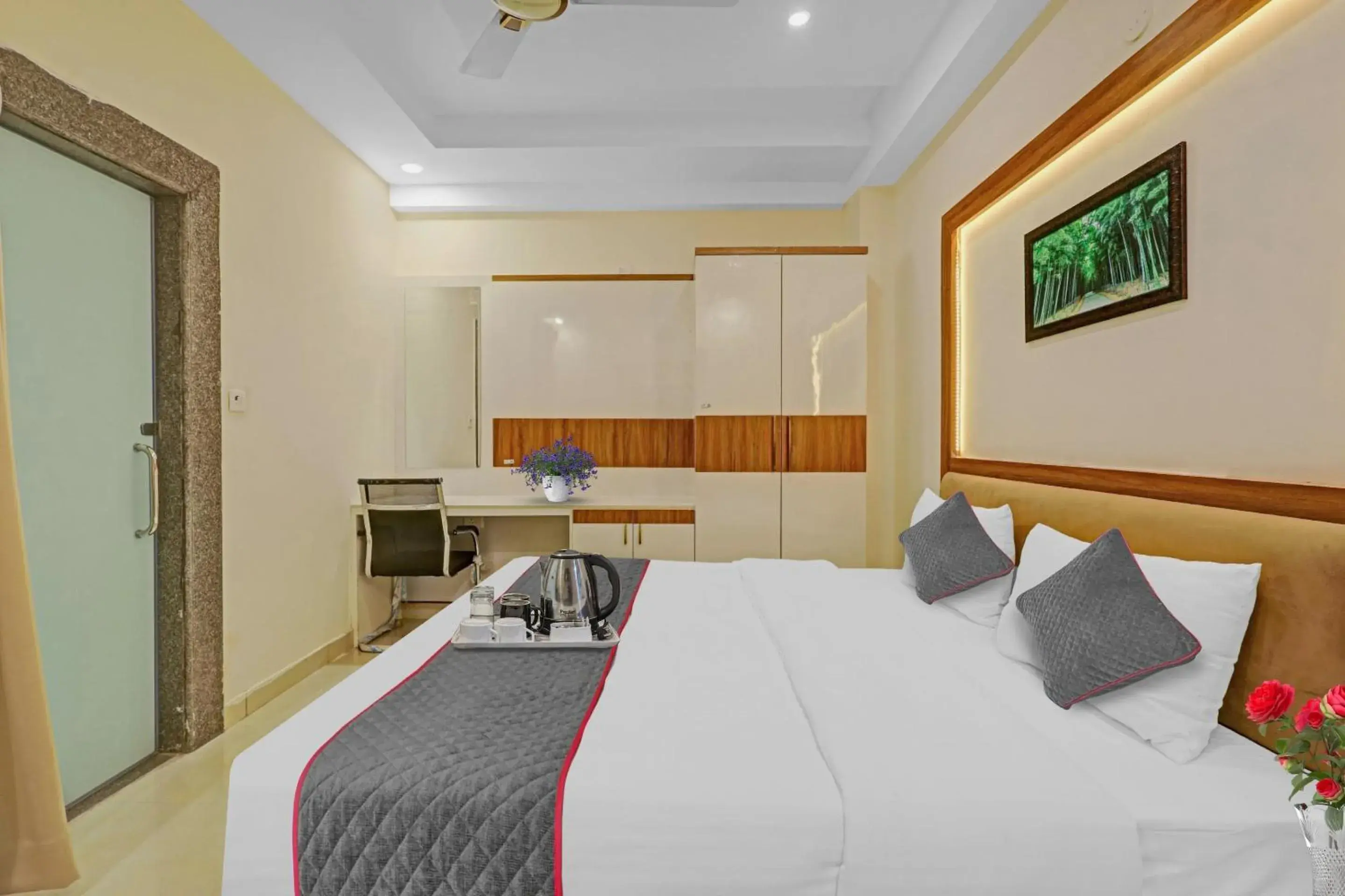 Bedroom, Bed in Super Townhouse Lucky Grand Palace Bedroom, Bed in Super Townhouse Lucky Grand Palace