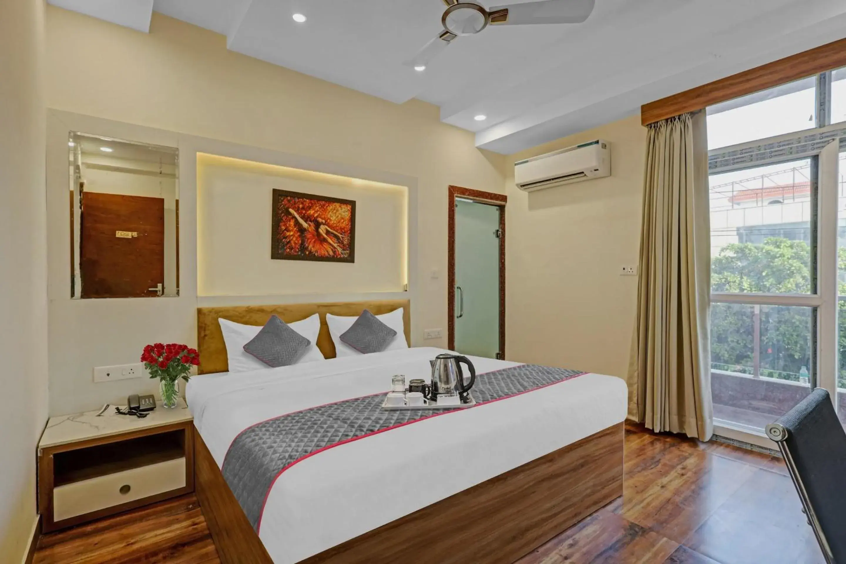 Facade/entrance, Bed in Super Townhouse Lucky Grand Palace Facade/entrance, Bed in Super Townhouse Lucky Grand Palace