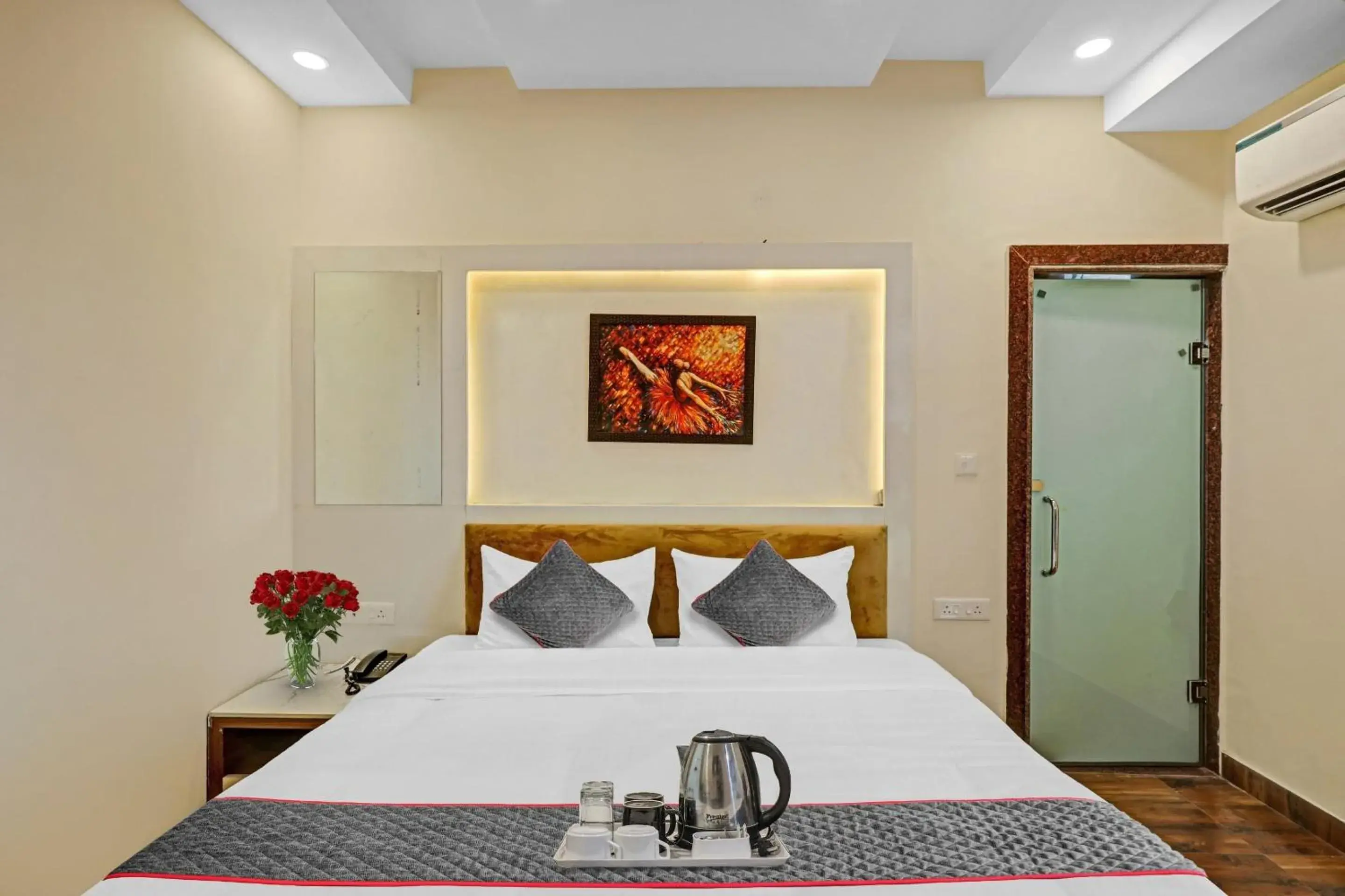 Bedroom, Bed in Super Townhouse Lucky Grand Palace Bedroom, Bed in Super Townhouse Lucky Grand Palace