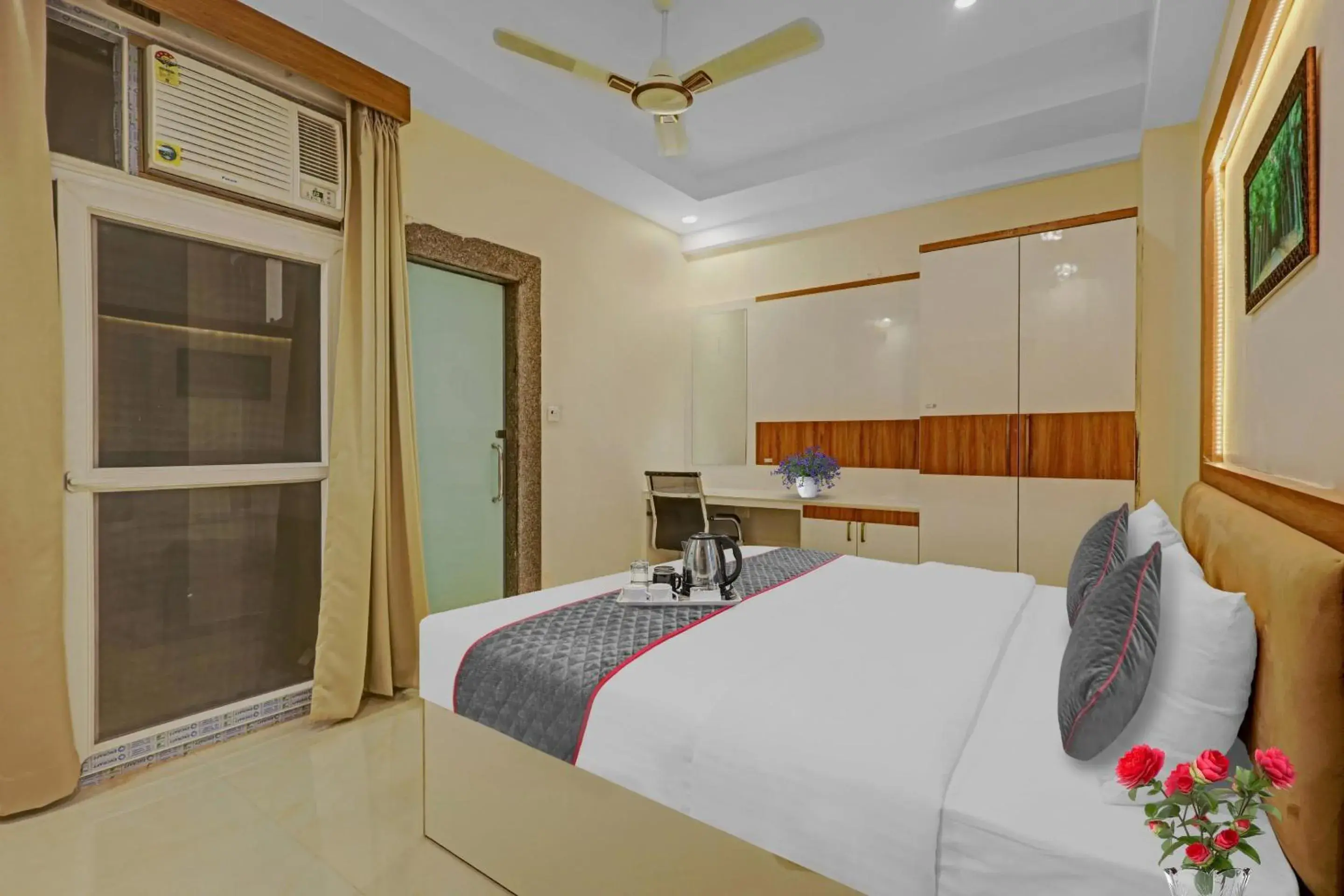 Bedroom, Bed in Super Townhouse Lucky Grand Palace Bedroom, Bed in Super Townhouse Lucky Grand Palace