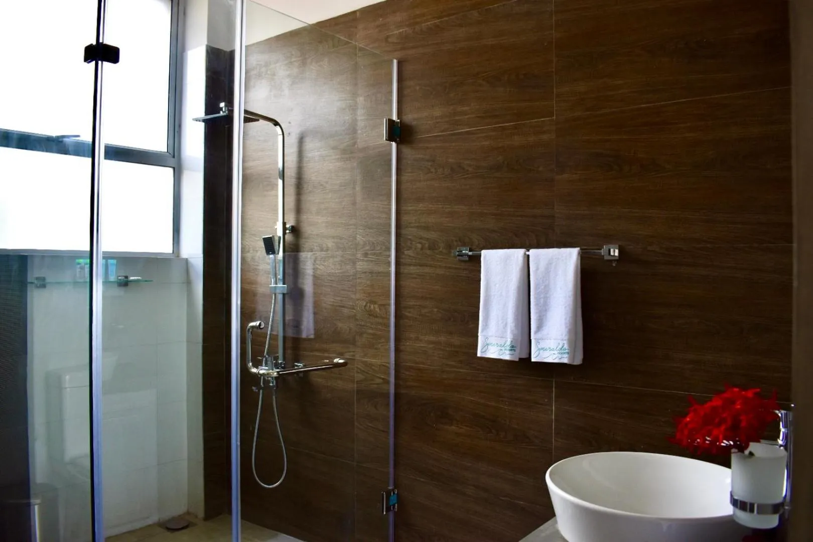 Bathroom in Smeralda Resorts Dikwella