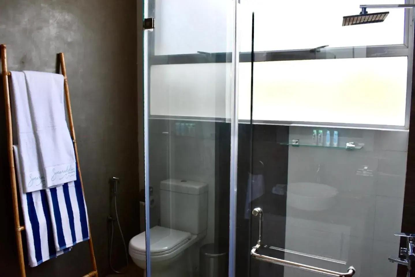 Bathroom in Smeralda Resorts Dikwella Bathroom in Smeralda Resorts Dikwella