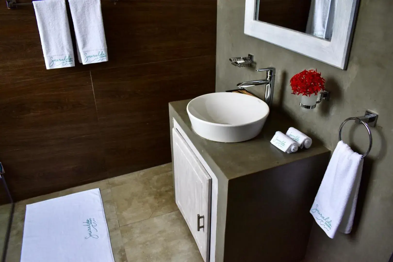 Bathroom in Smeralda Resorts Dikwella Bathroom in Smeralda Resorts Dikwella