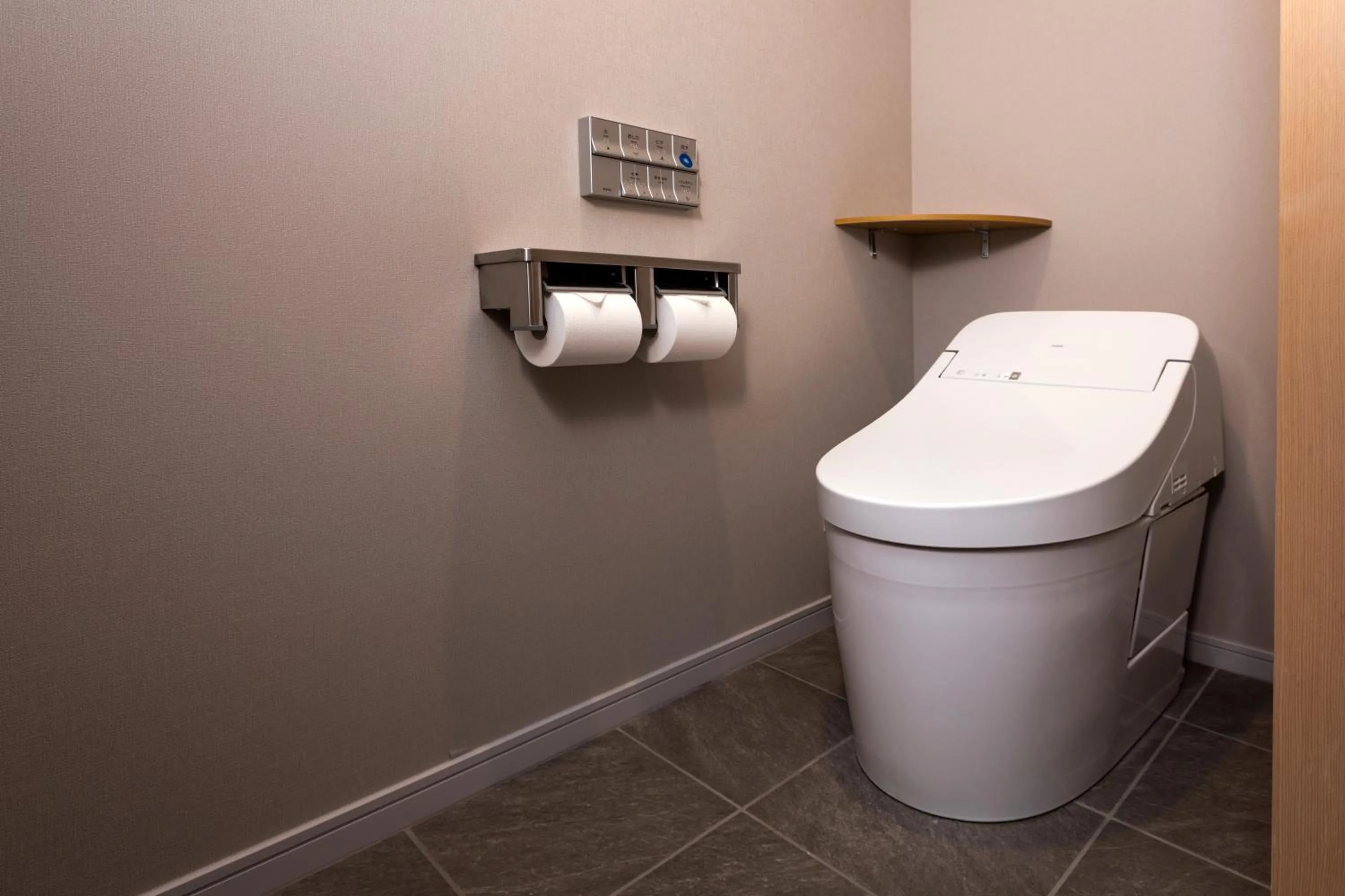 Toilet in Rinn Kyoto Station