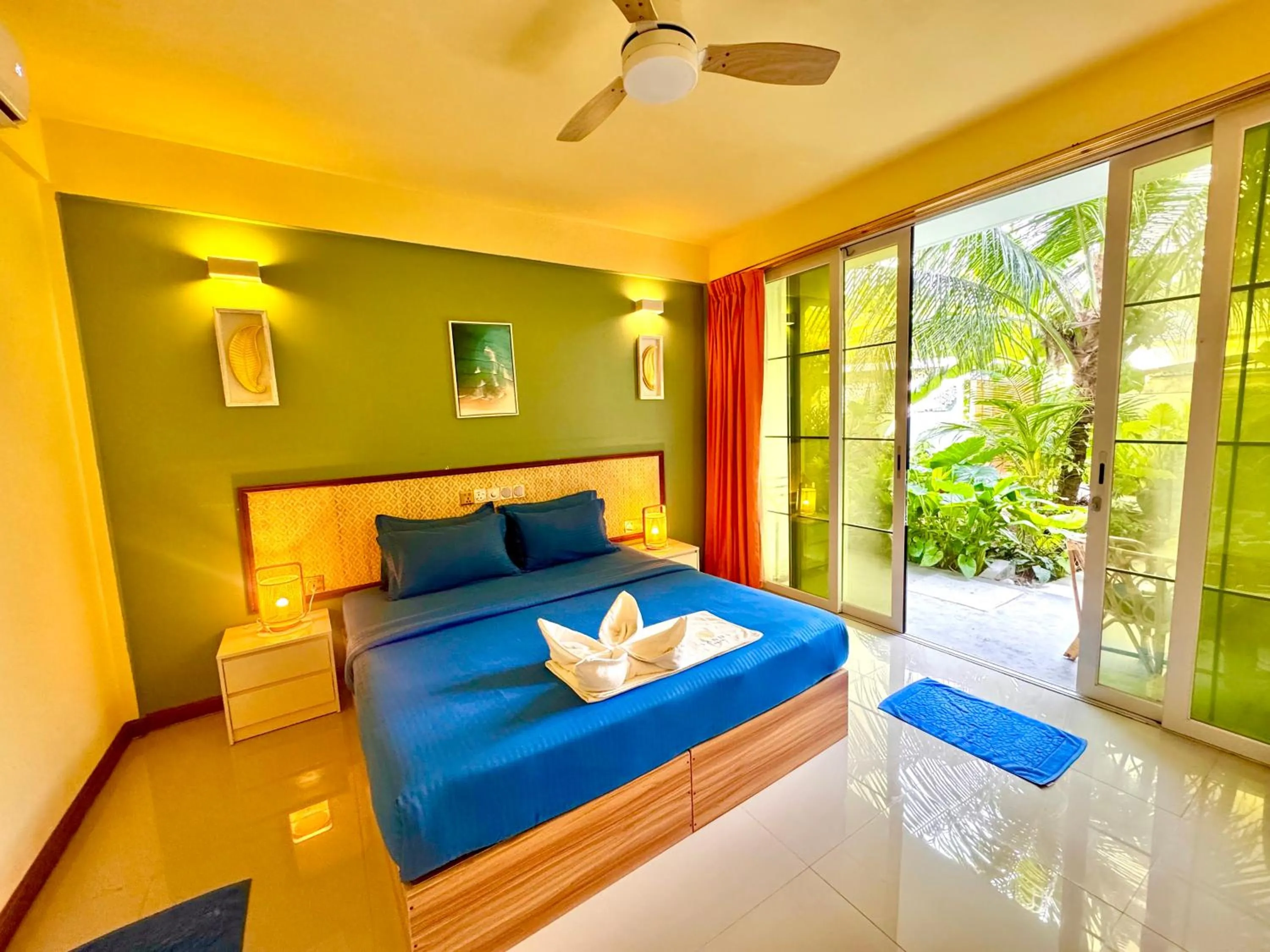 Bedroom, Bed in Sands Grand