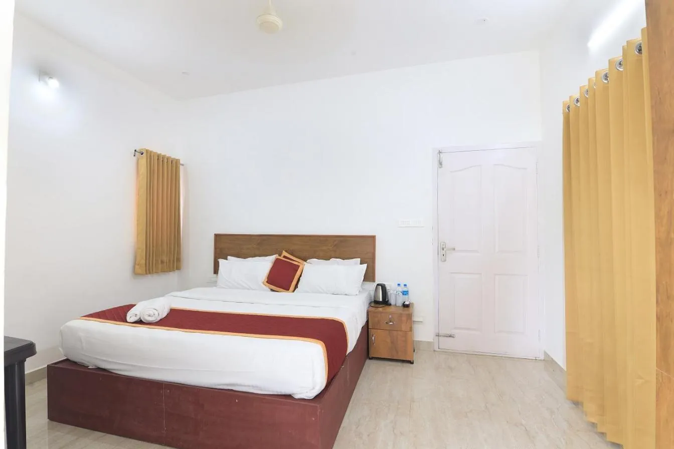 Bed in Vajra Ayurveda and Yoga Retreat