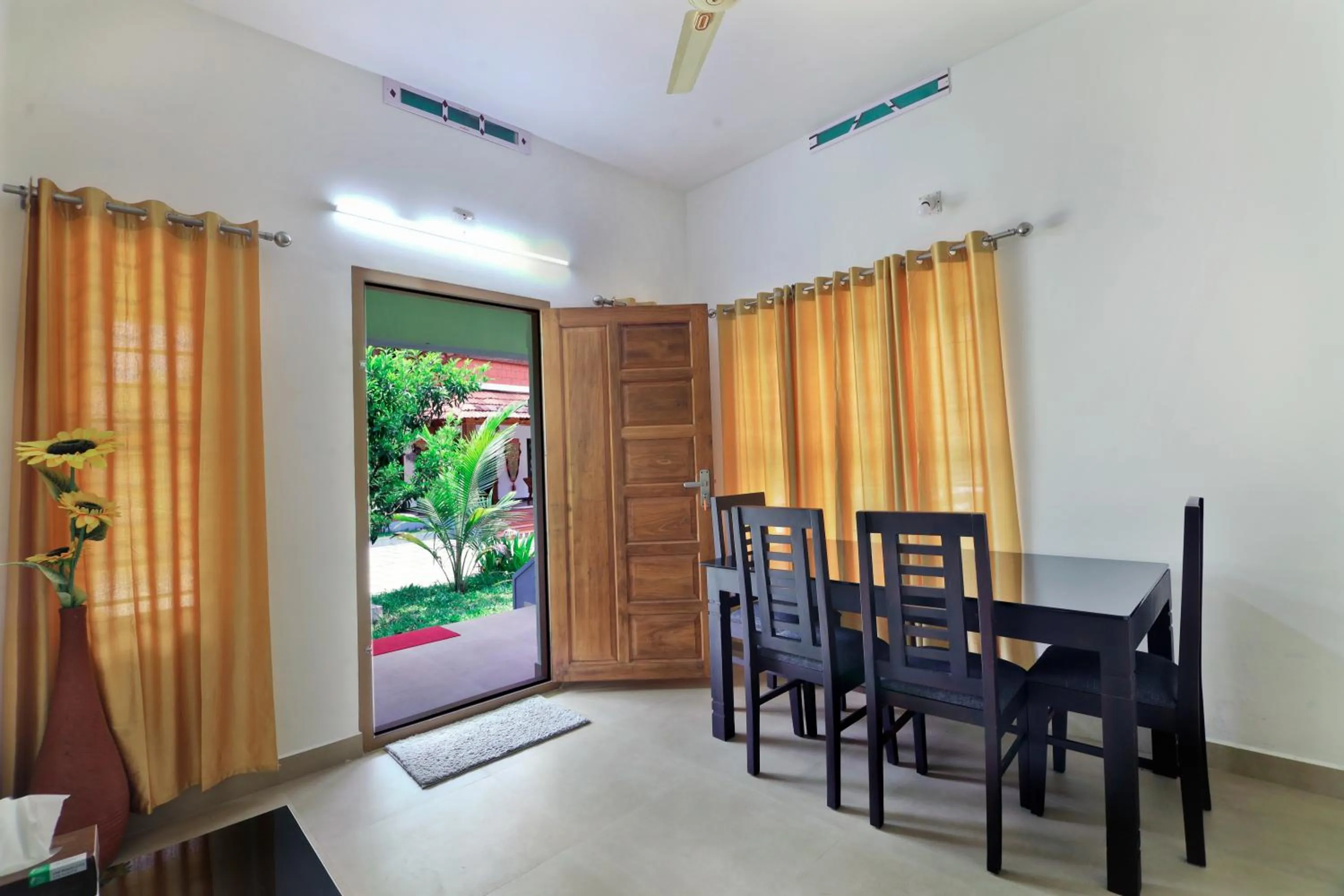 Living room in Vajra Ayurveda and Yoga Retreat