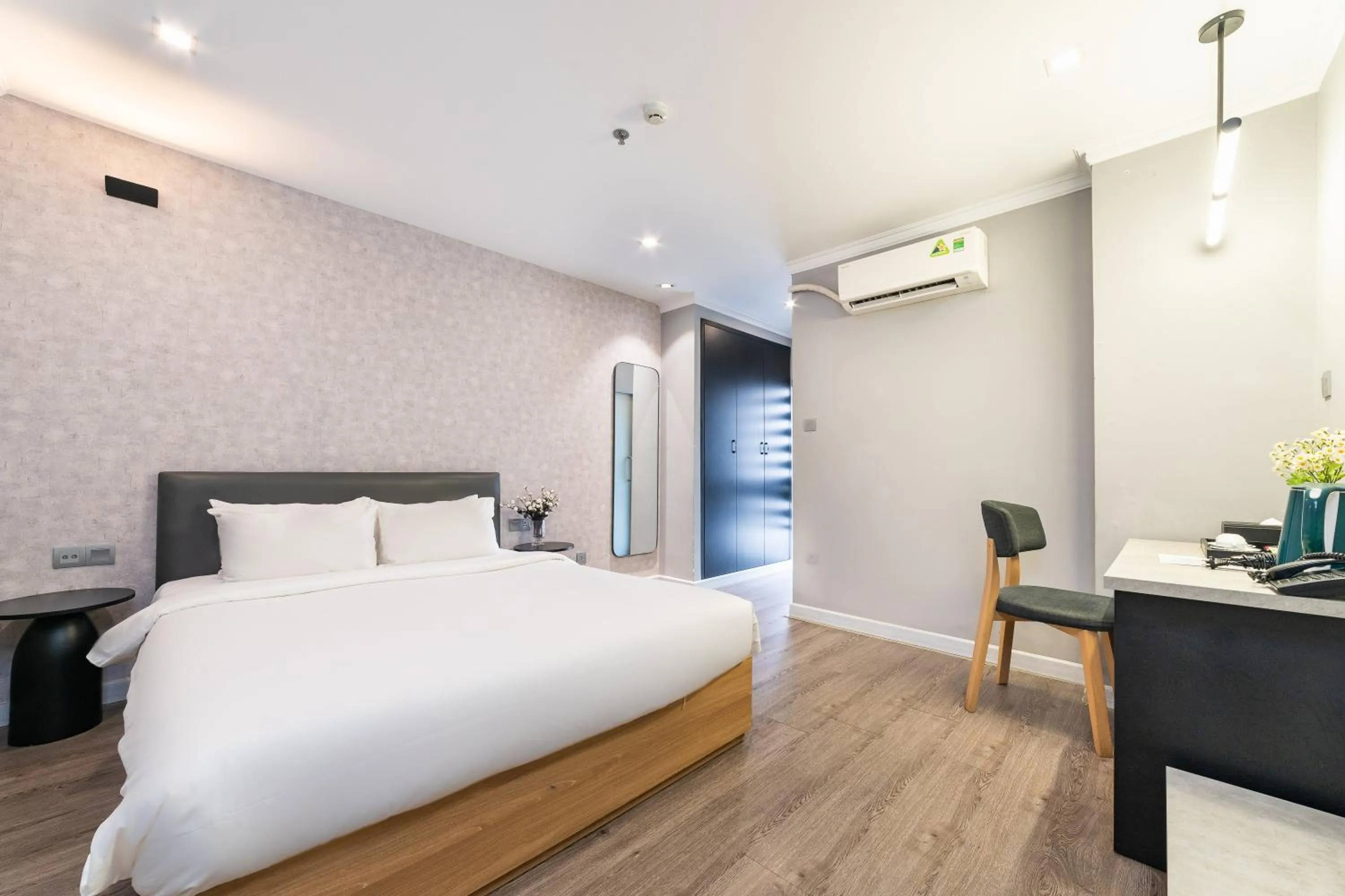 Photo of the whole room, Bed in The Hotel Nicecy