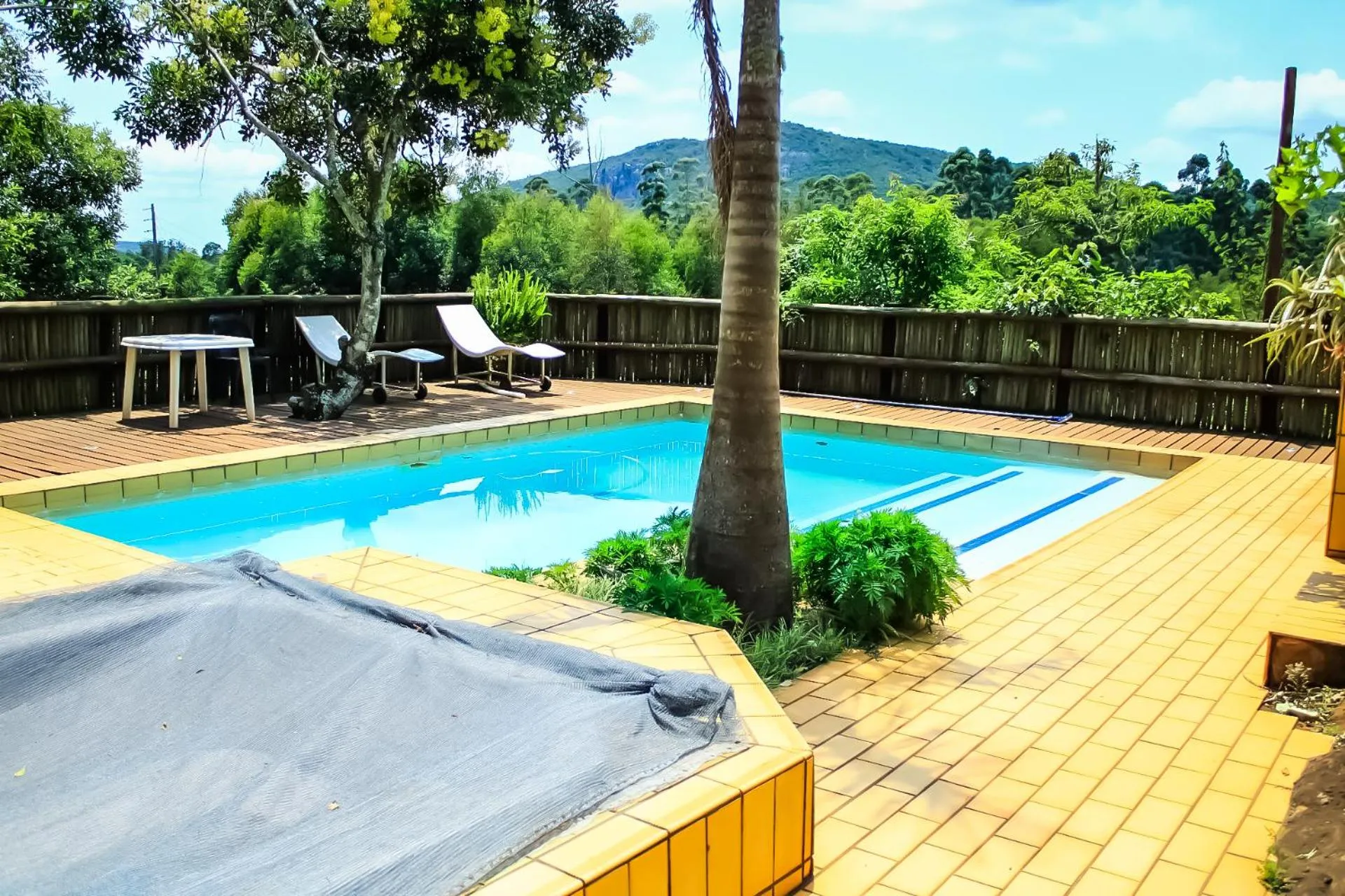 Harnham Mountain Lodge