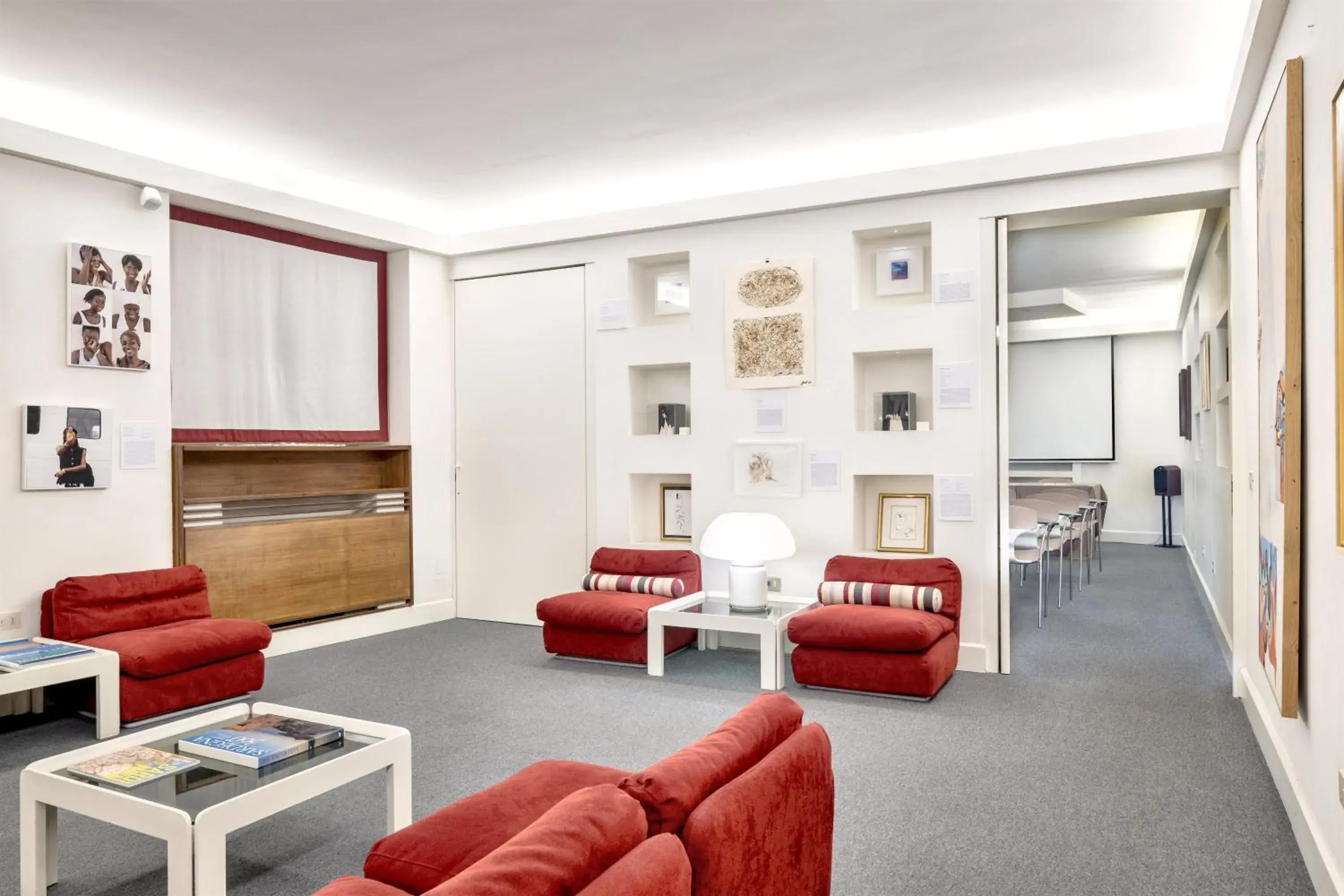 Lobby or reception in Hotel Italia Lobby or reception in Hotel Italia