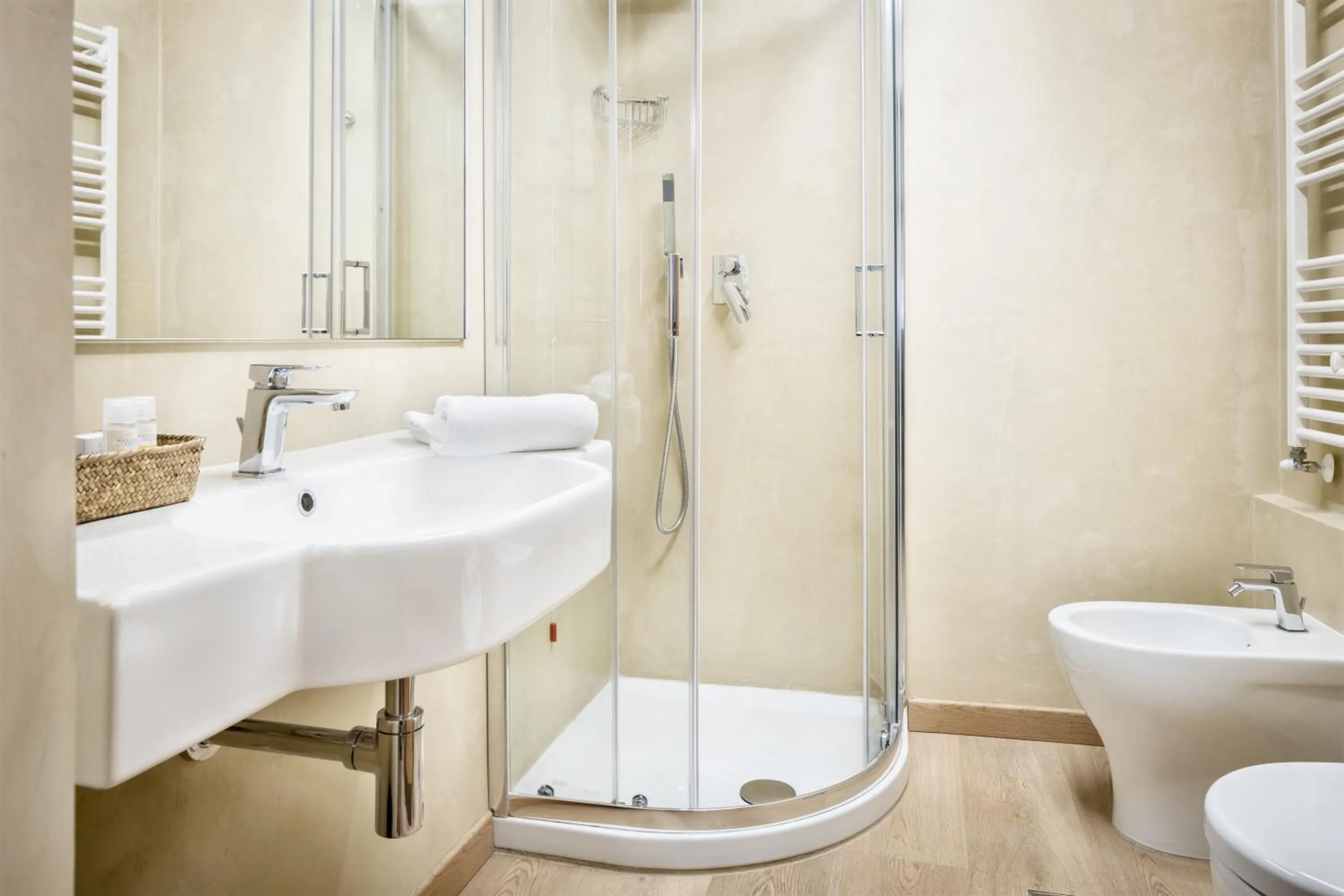 Bathroom in Hotel Italia