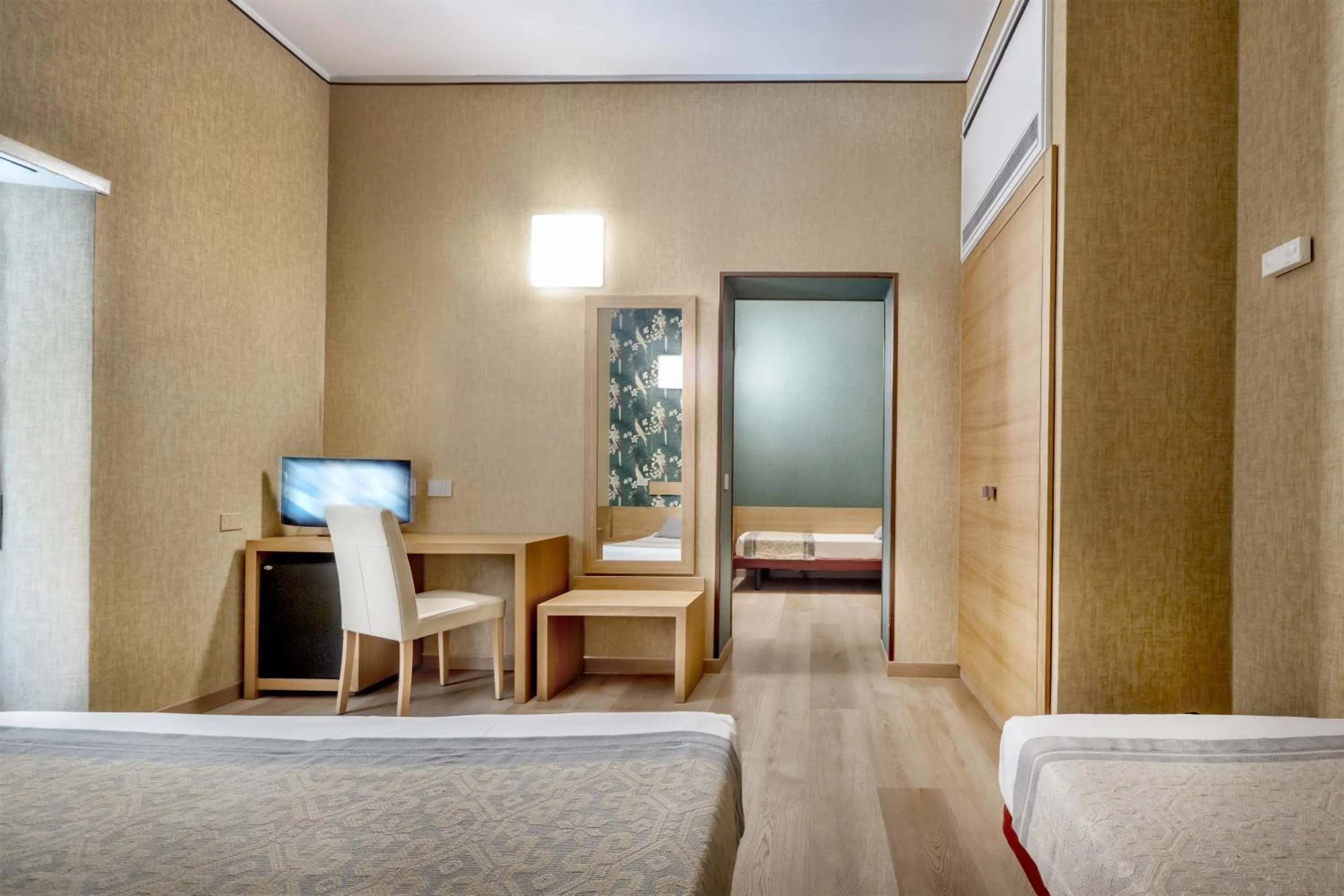 Photo of the whole room, Bed in Hotel Italia