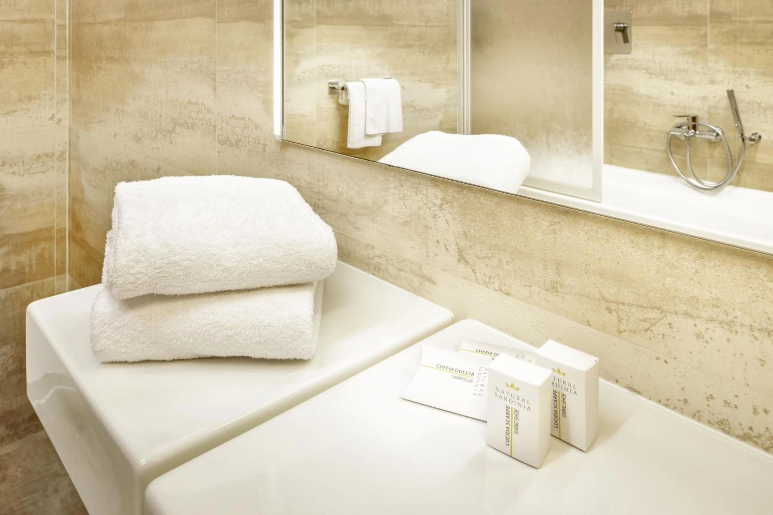 Bathroom in Hotel Italia