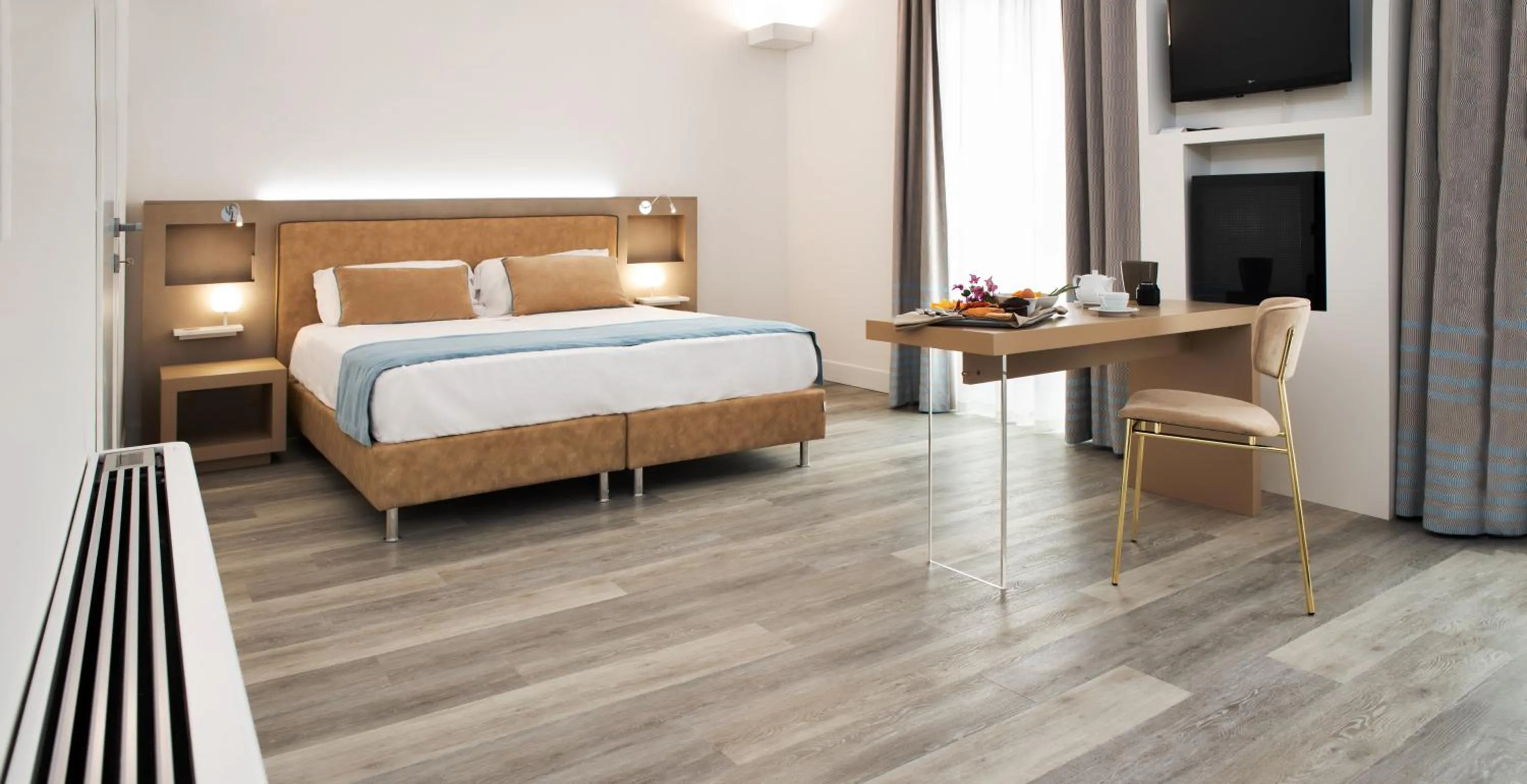 Photo of the whole room, Bed in Hotel Italia