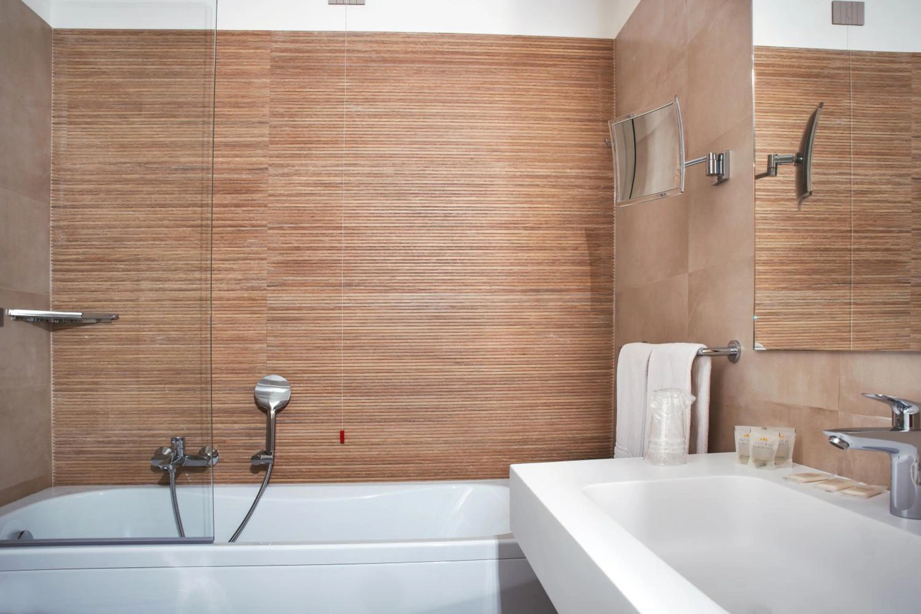 Bathroom in Hotel Italia