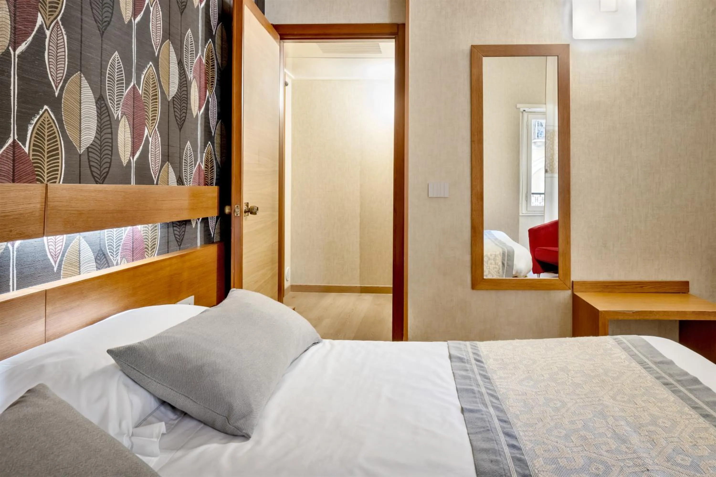 Photo of the whole room, Bed in Hotel Italia