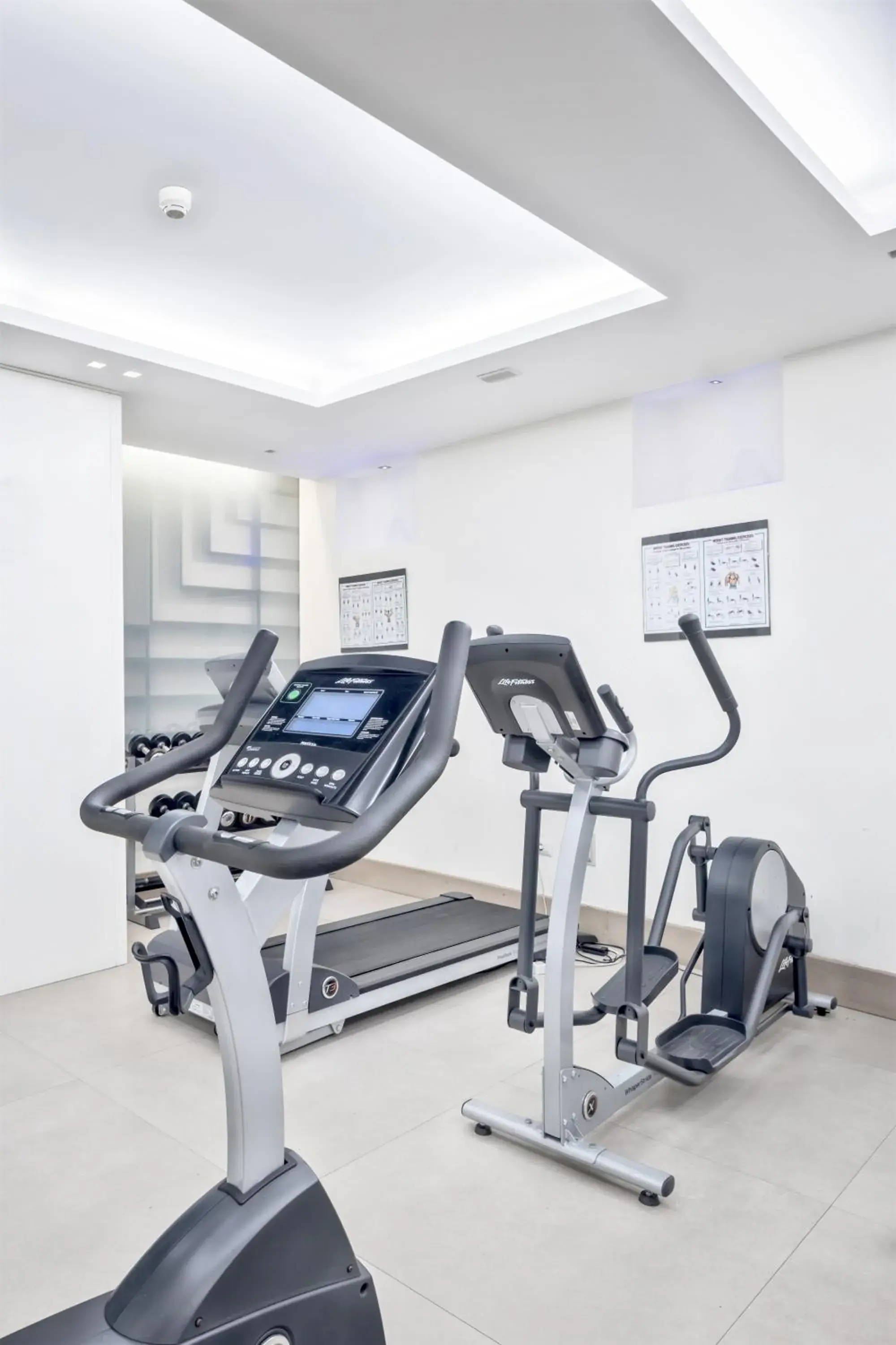 Fitness centre/facilities in Hotel Italia Fitness centre/facilities in Hotel Italia