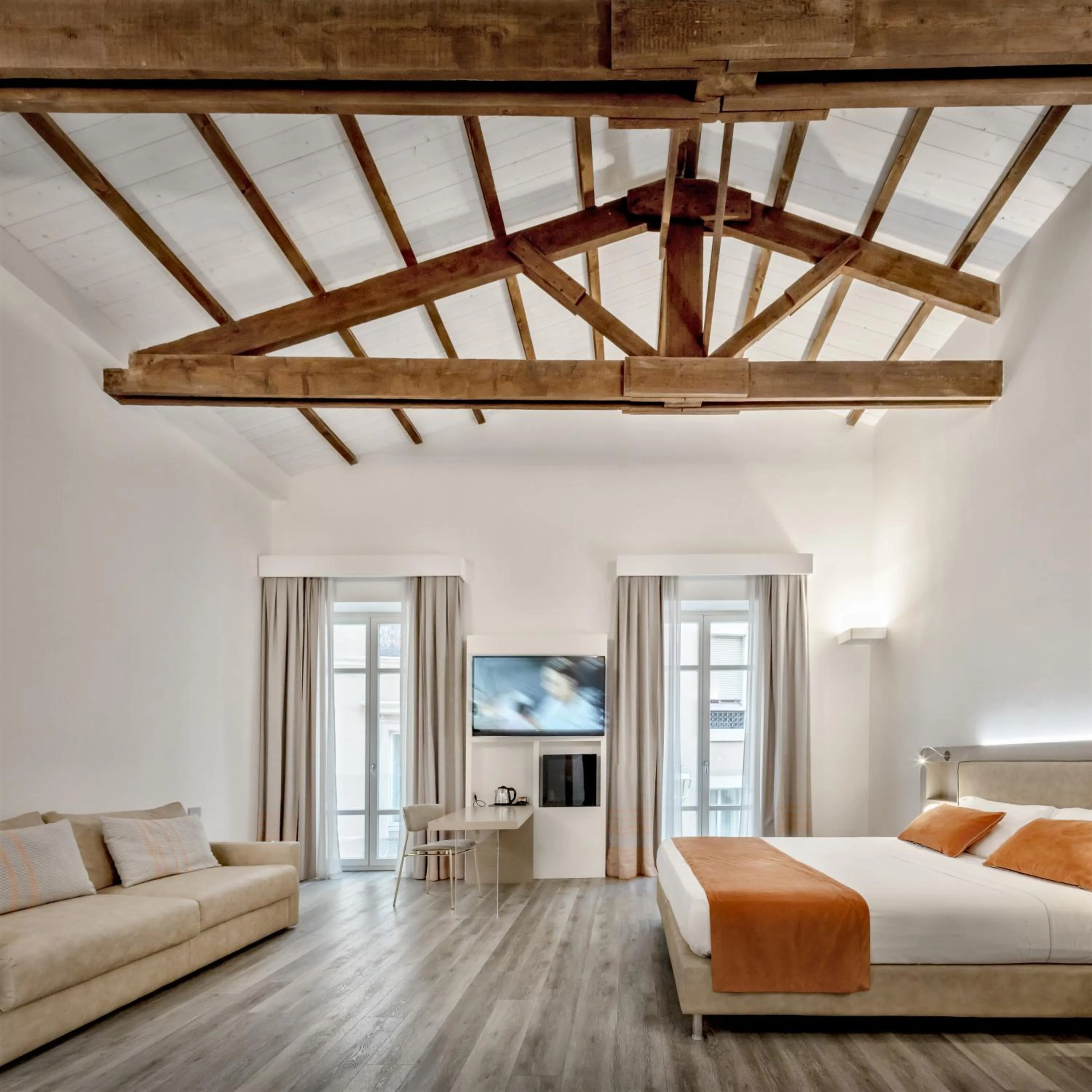 Photo of the whole room, Bed in Hotel Italia