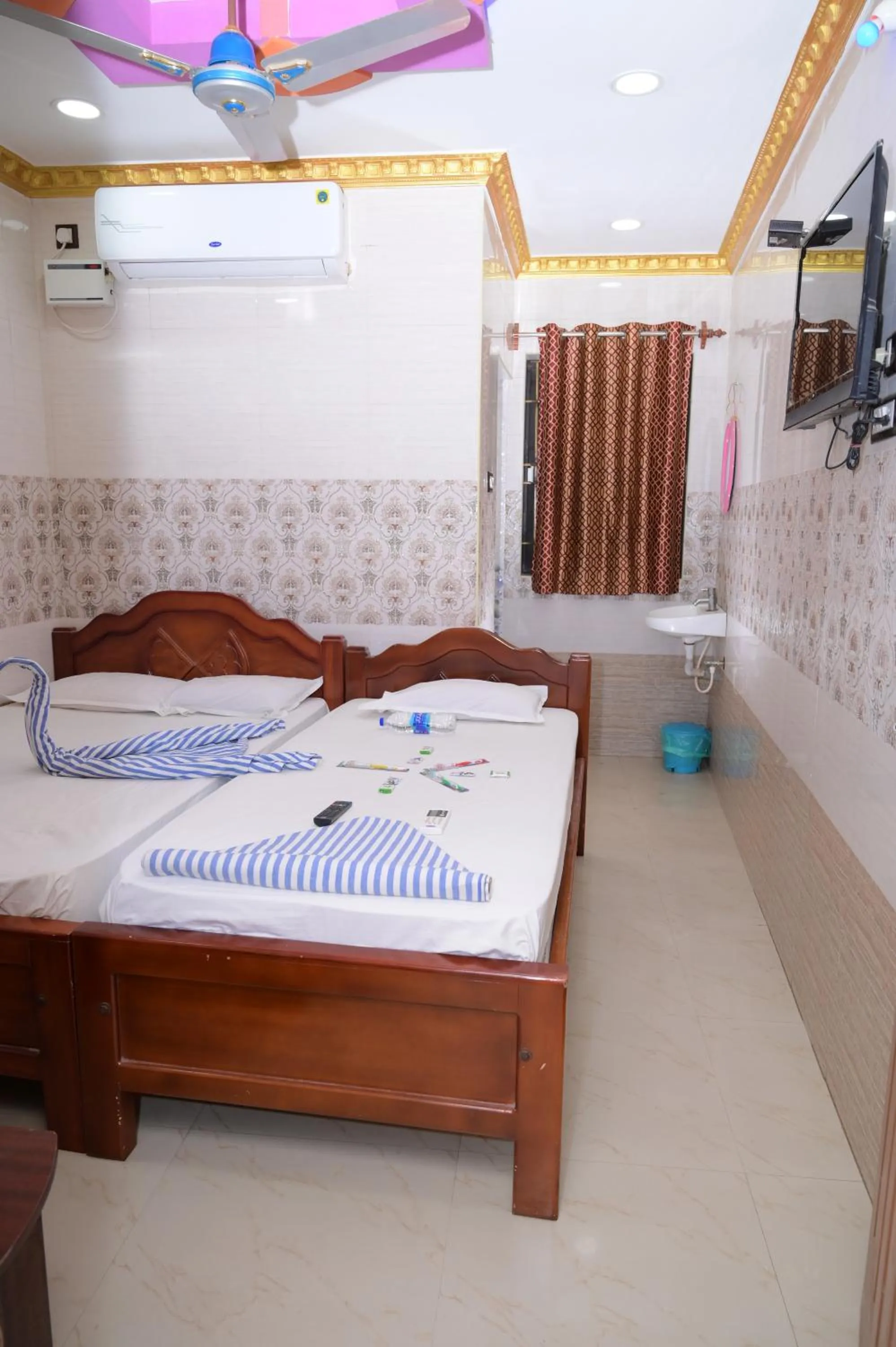 Bedroom, Bed in New City Tower Residency