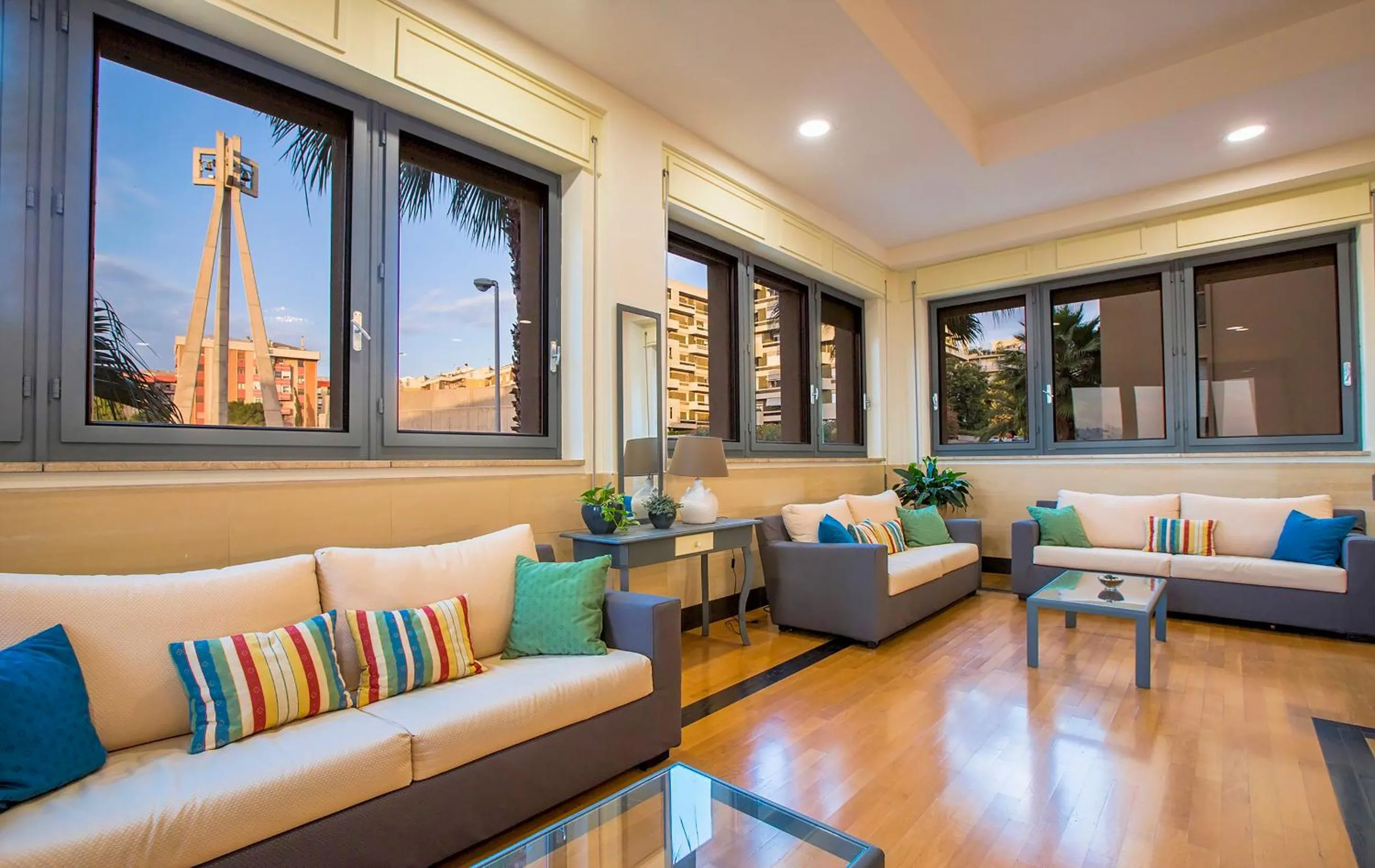 Communal lounge/ TV room in Hotel Residence Ulivi E Palme