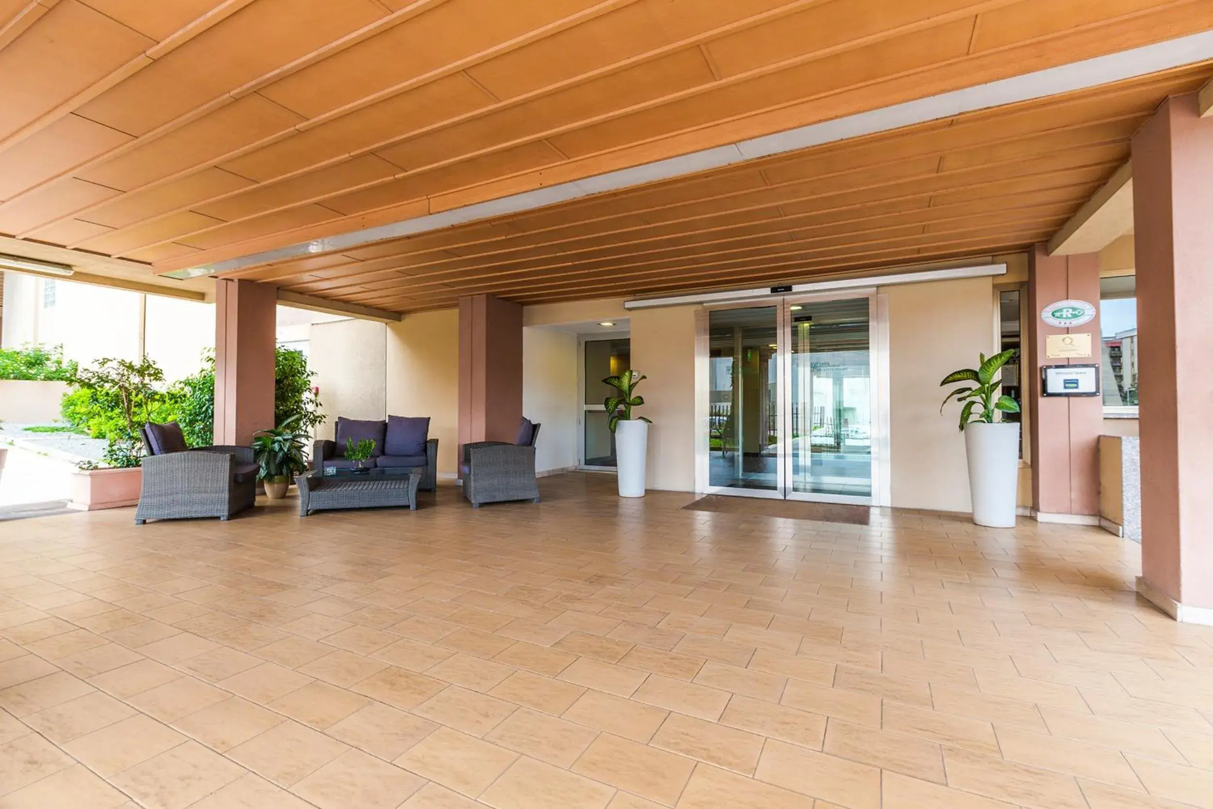 Property building in Hotel Residence Ulivi E Palme Property building in Hotel Residence Ulivi E Palme