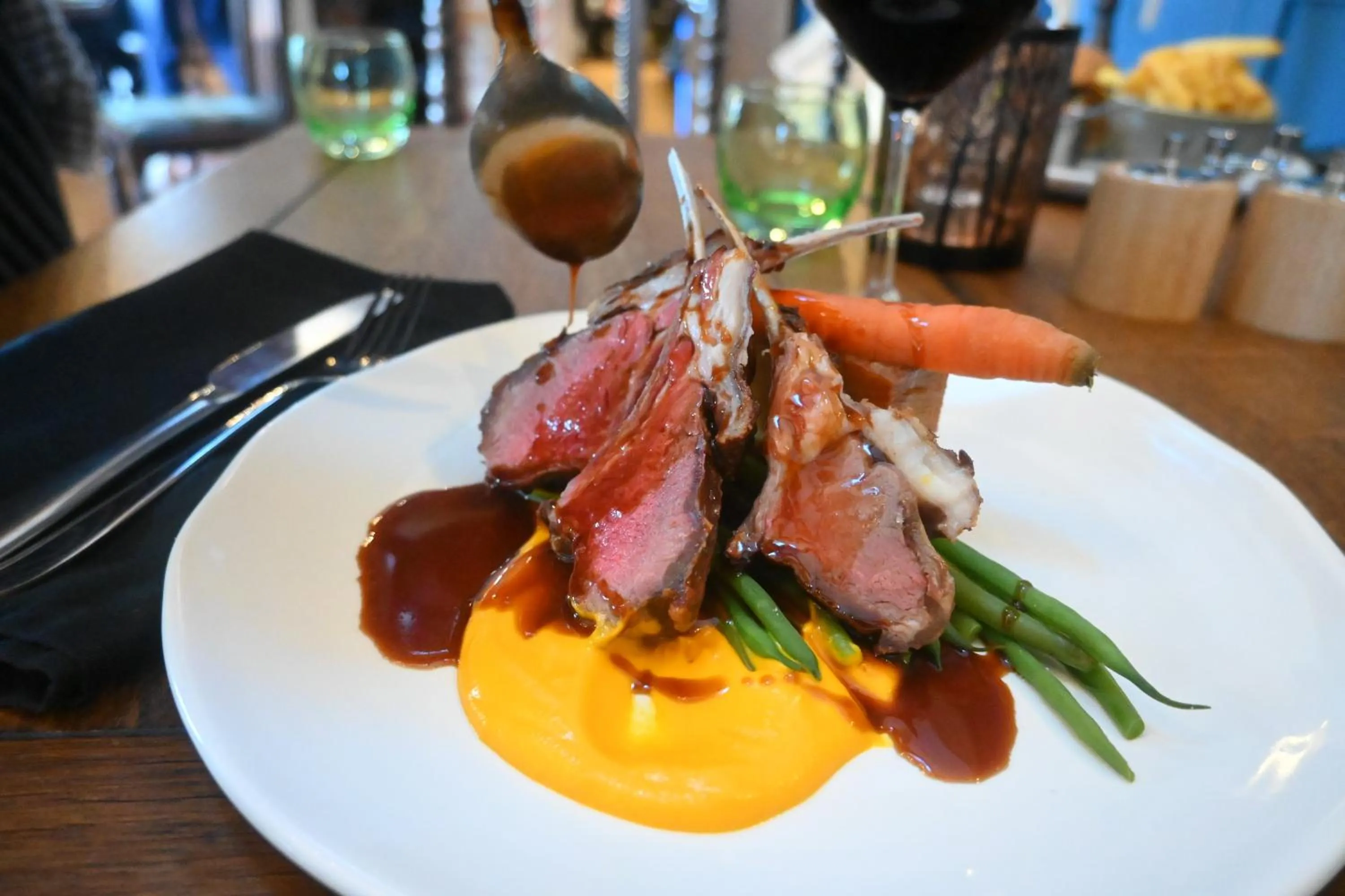 Restaurant/places to eat in The Duke on The Test