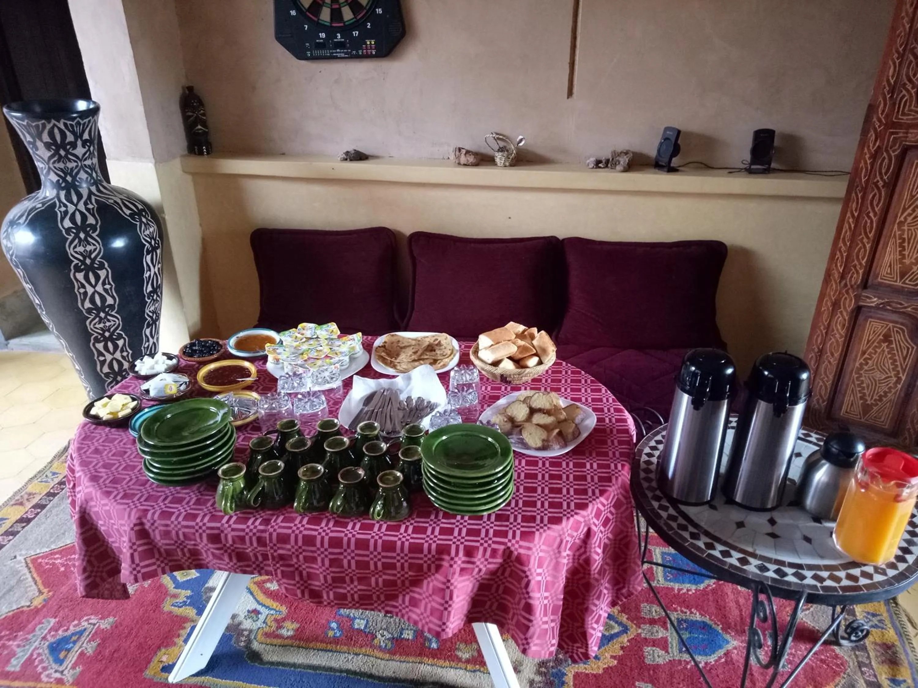 Buffet breakfast in Dar Amazir