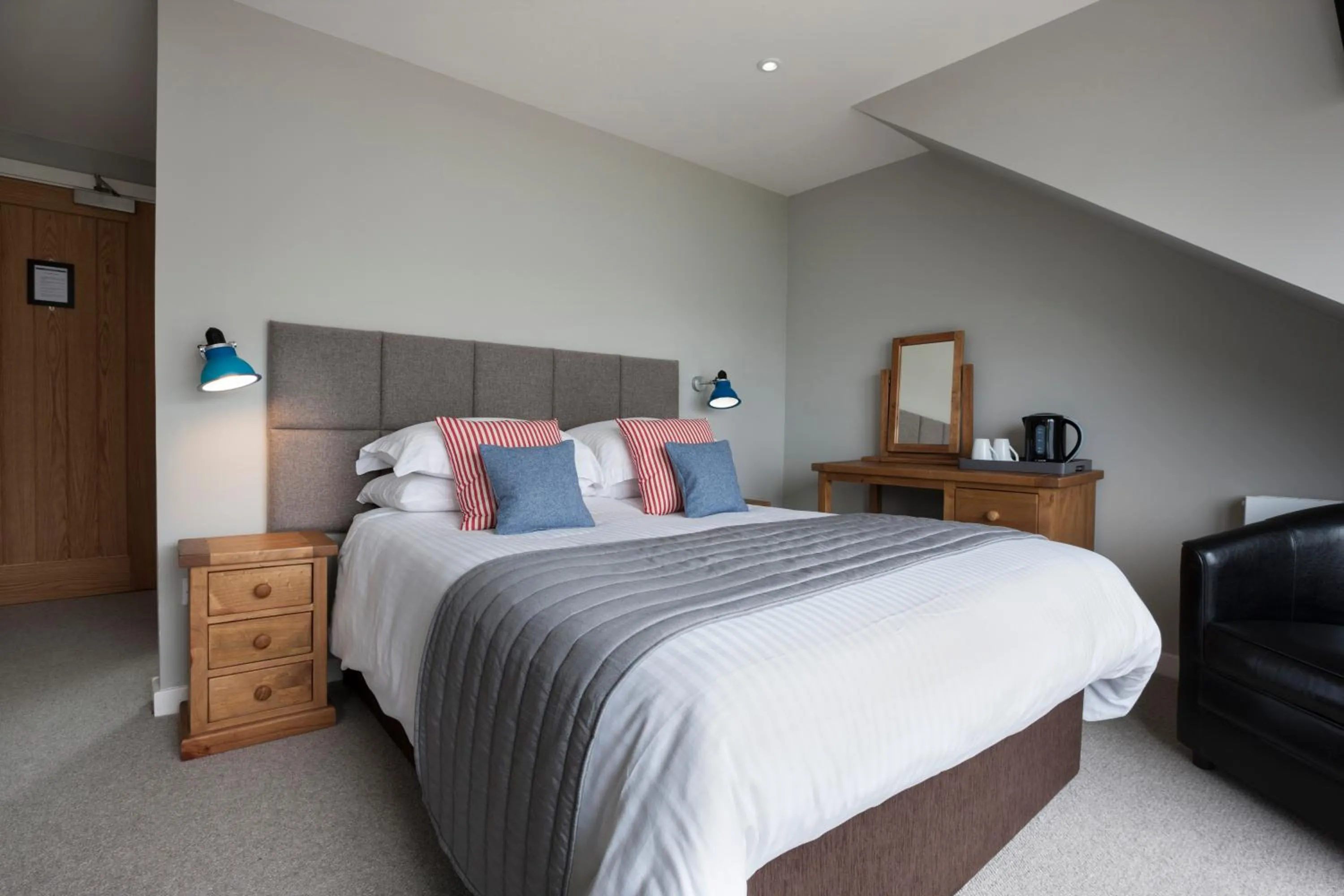 Bedroom, Bed in Kylesku Hotel