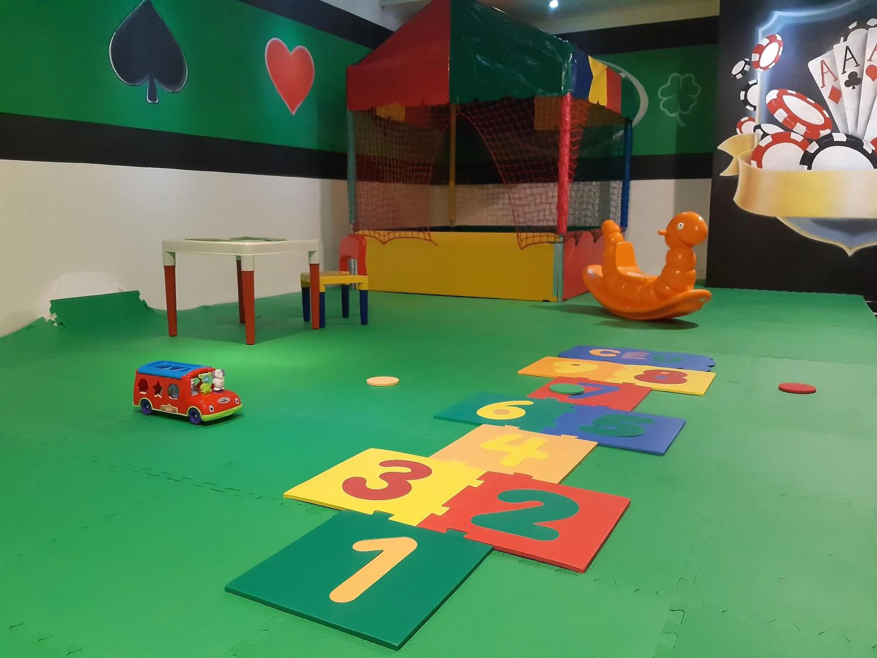 Children play ground in Hotel Pousada Ald' Mama