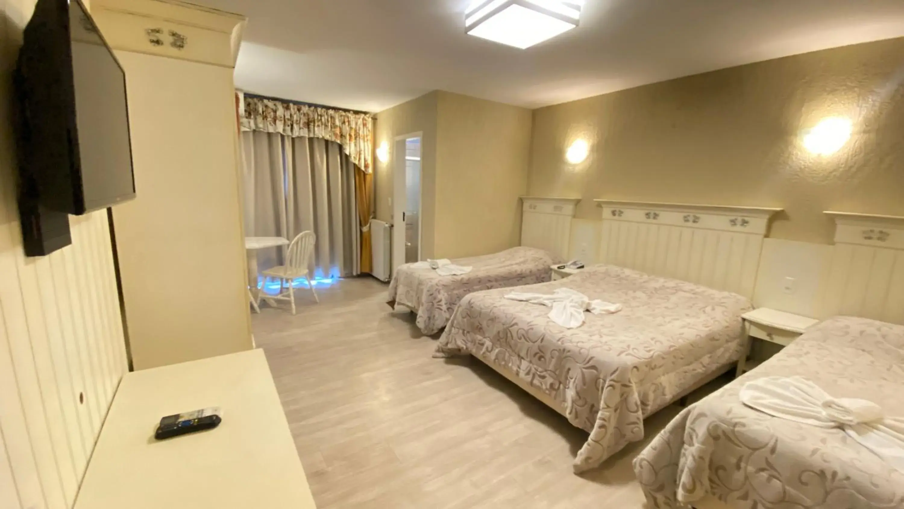 Superior Quadruple Room in Hotel Pousada Ald' Mama Superior Quadruple Room in Hotel Pousada Ald' Mama