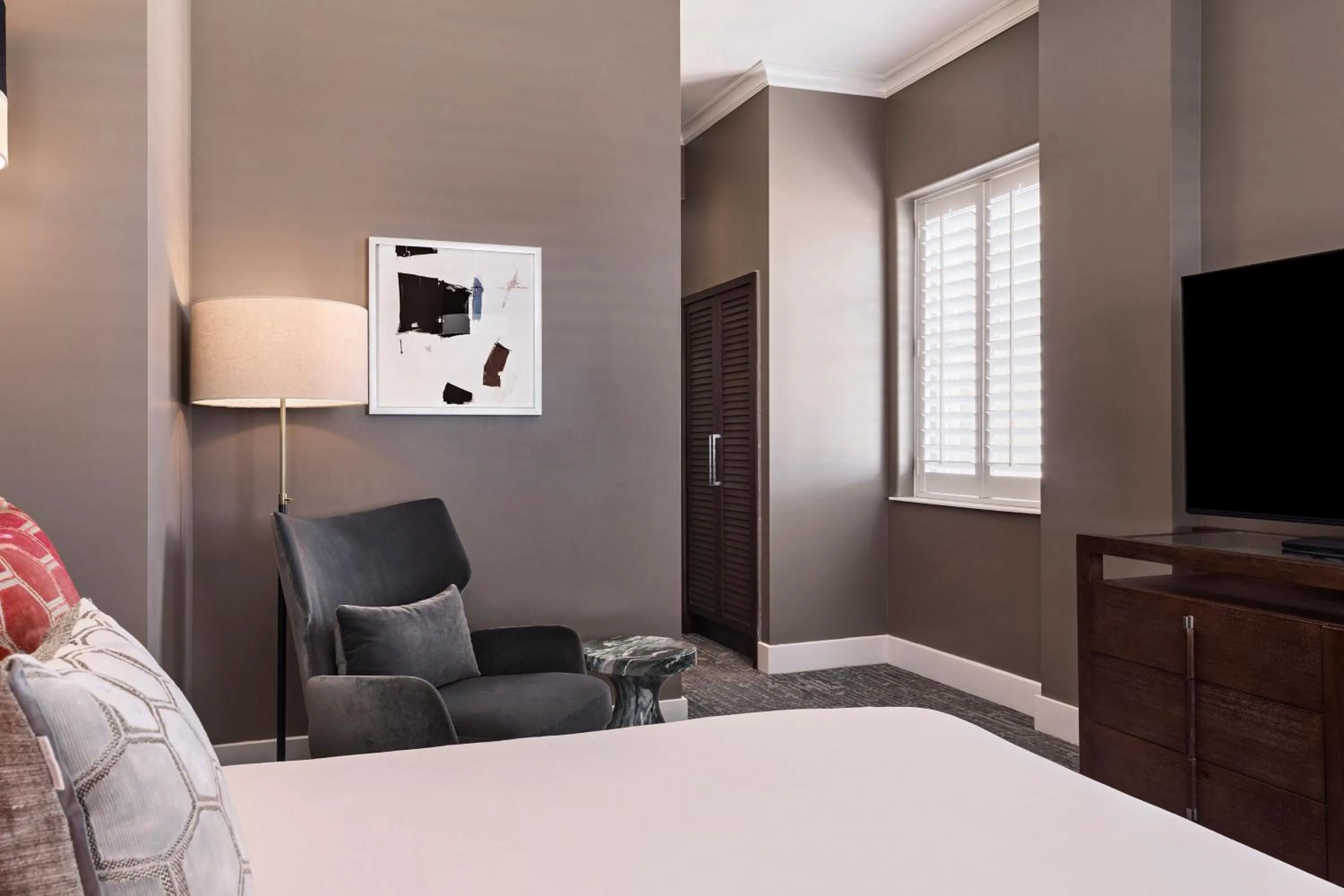 Photo of the whole room, Bed in Ambassador Hotel Oklahoma City, Autograph Collection